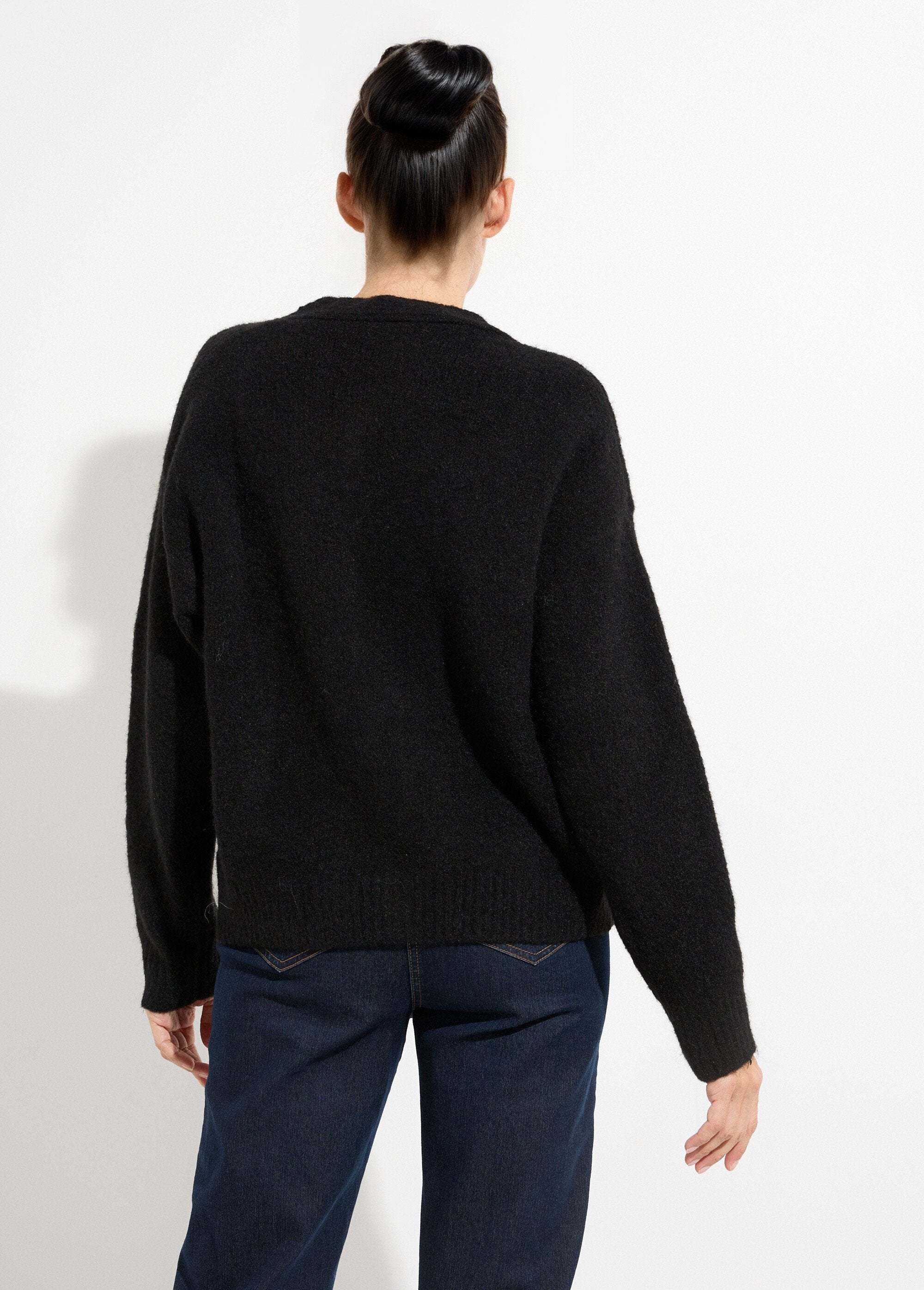 Warm_wollen_vest_met_metalen_knopen_met_juwelen_Noir_DO1_slim