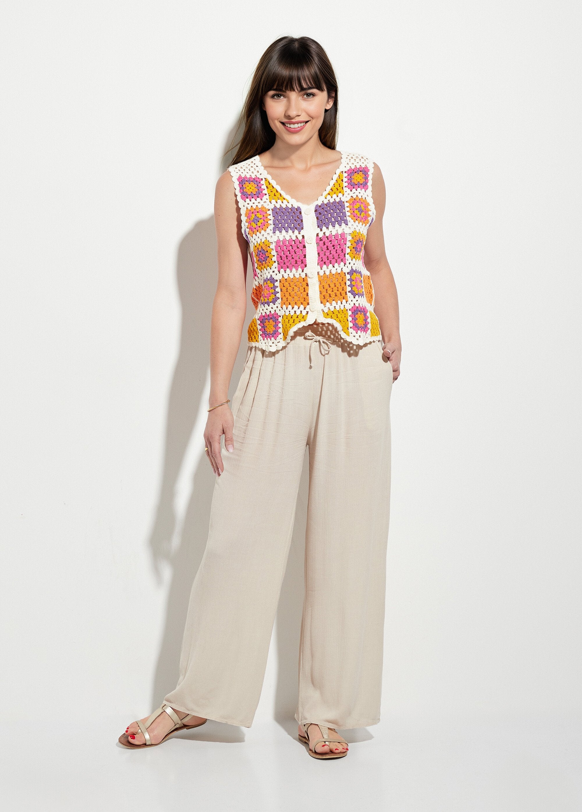 Mouwloos_gehaakt_V-hals_vest_Rose_et_violet_SF1_slim