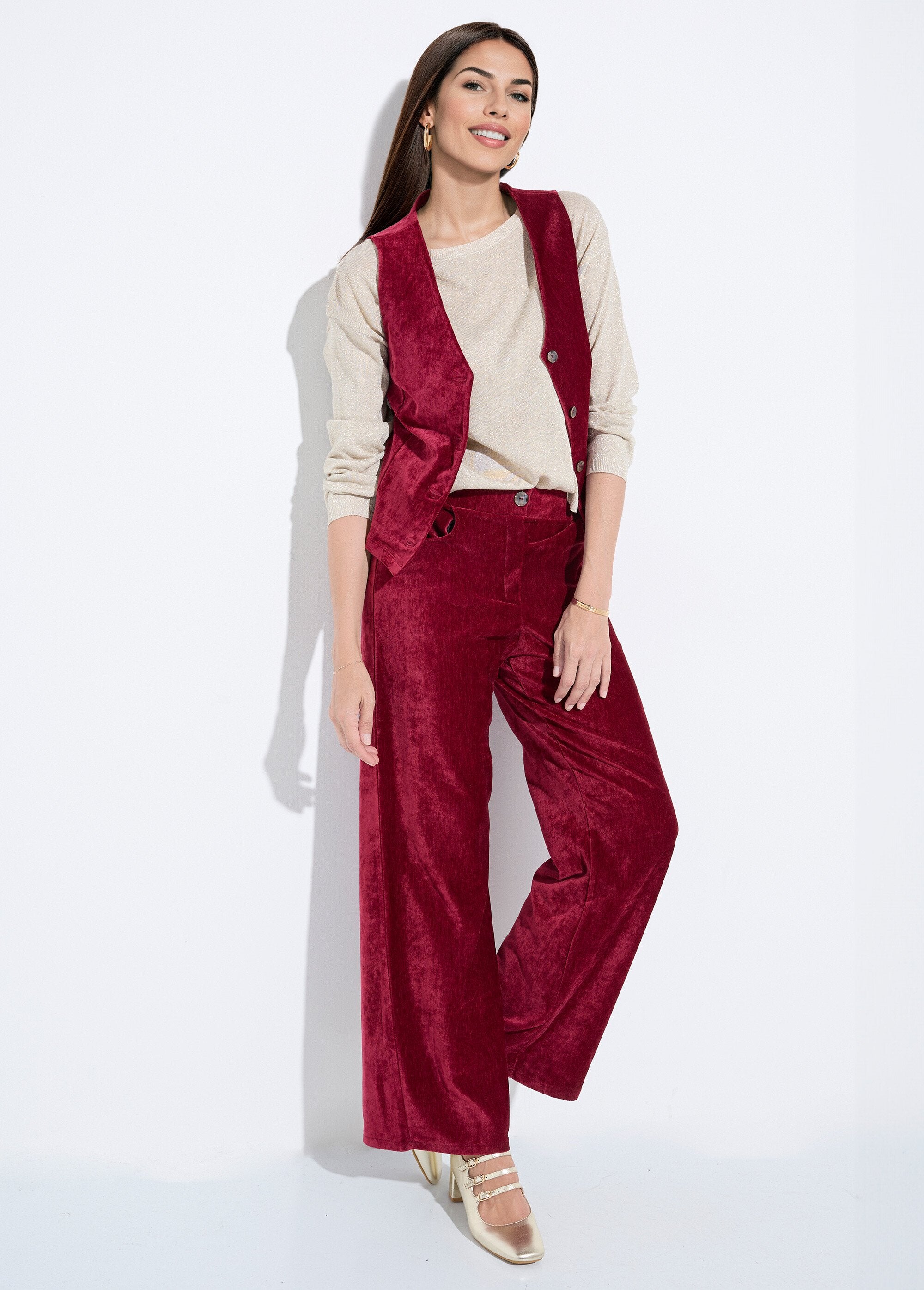 Mouwloos_vest_met_fluwelen_knopen_Bordeaux_SF1_slim