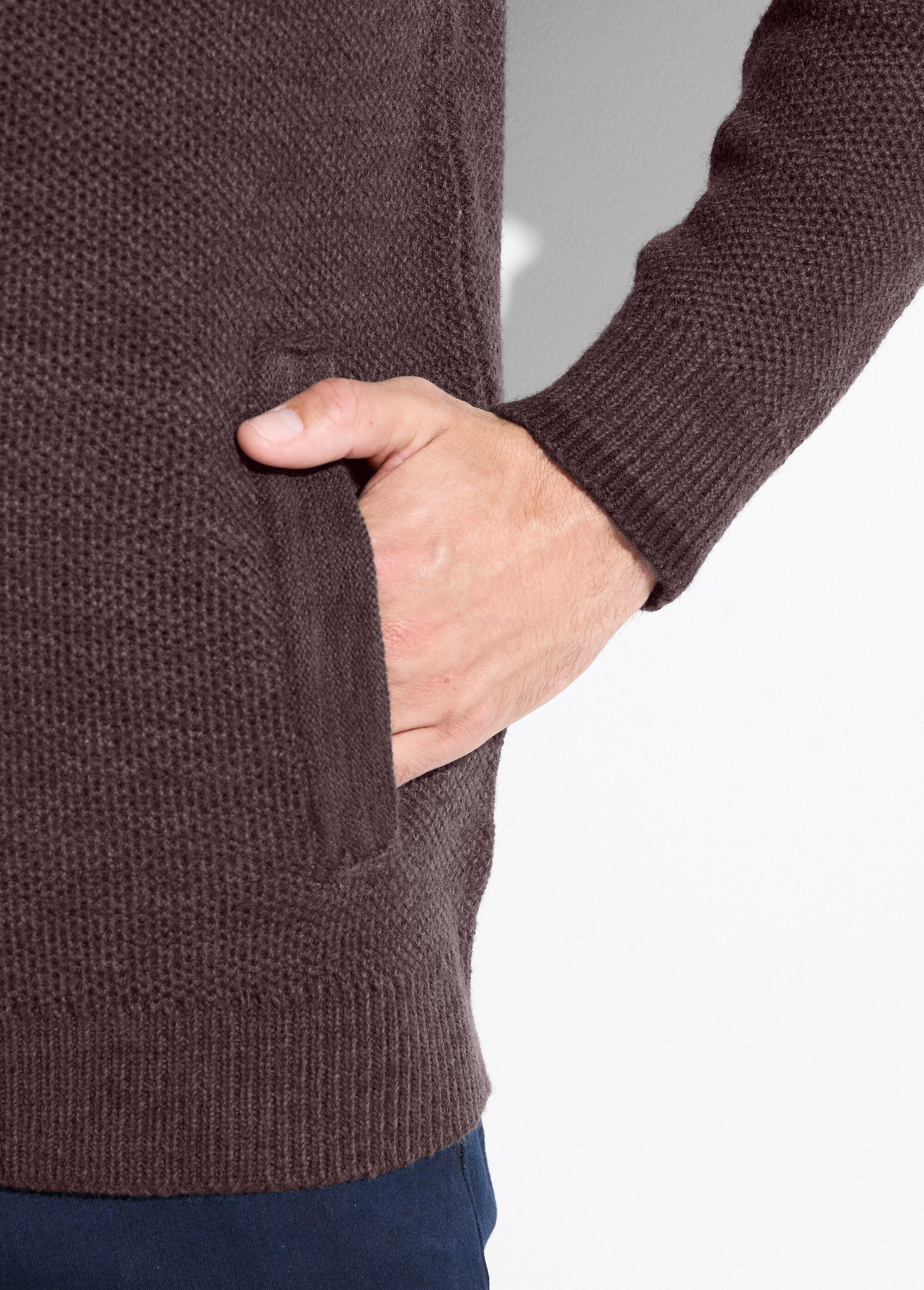 Vest_met_rits_en_opstaande_kraag_in_gevlekte_gebreide_wol_Marron_DE2_slim