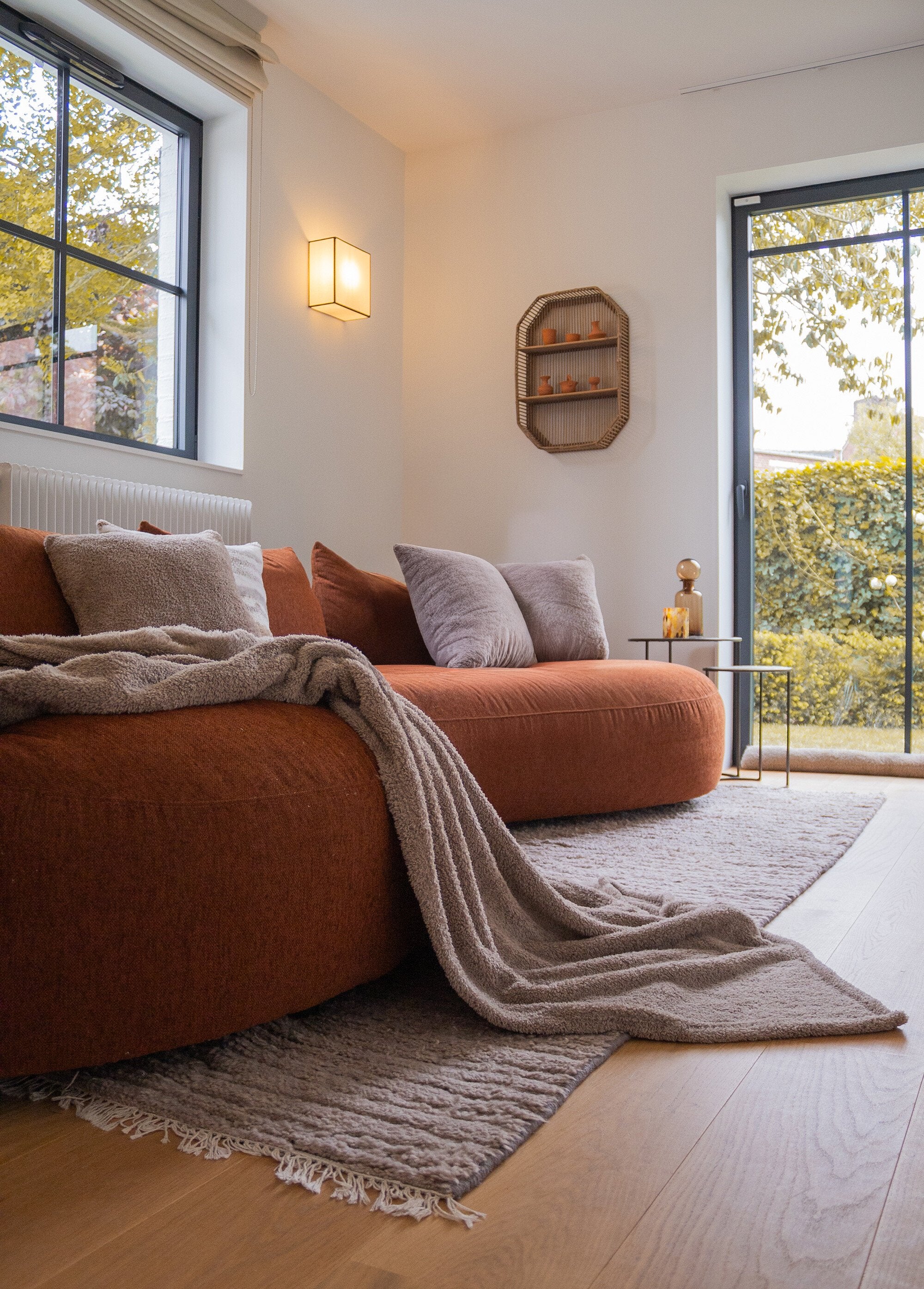 Groot_warm_koraal_fleece_kleed_2m_x_1,5m_Taupe_SF1_slim