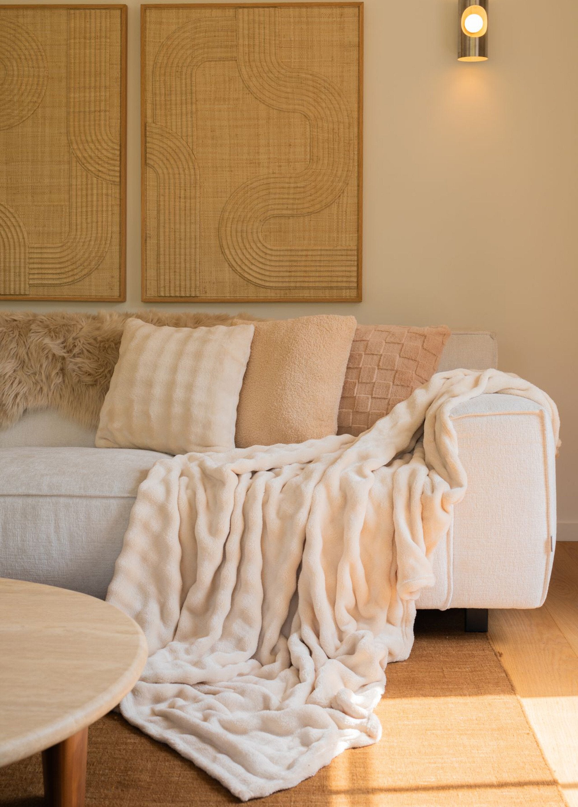 Groot_fantasiedeken_van_bont_2m_x_1,5m_Ivoire_SF1_slim