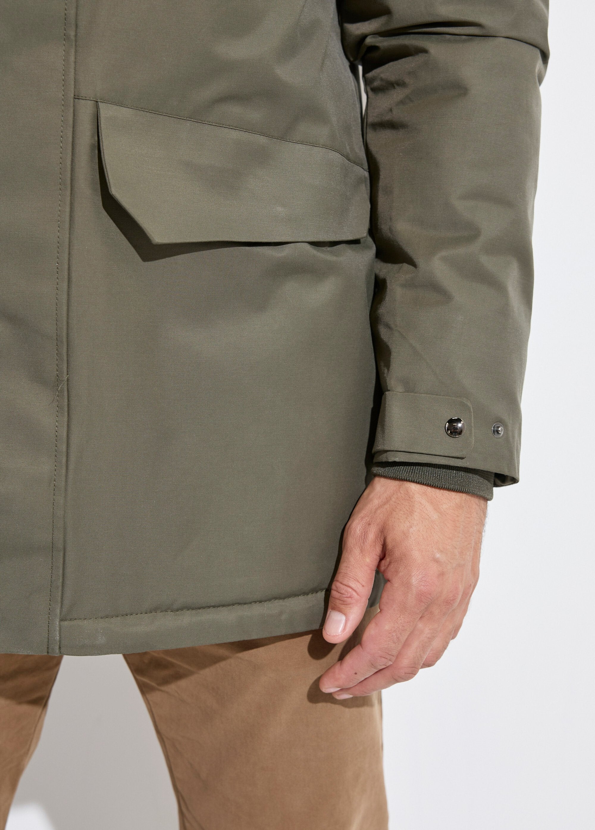 Parka_met_capuchon_en_bontvoering_Kaki_DE2_slim