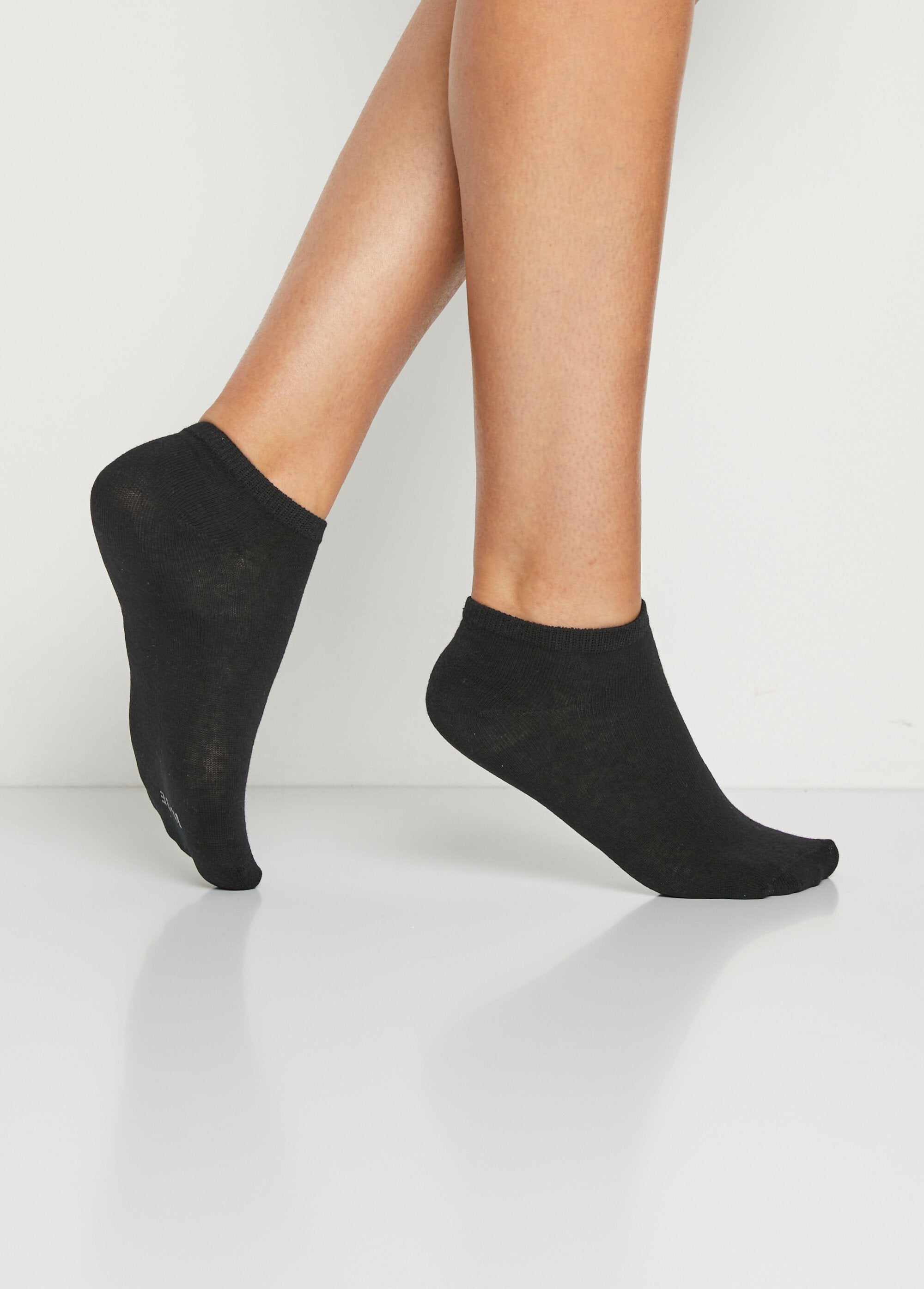 Discrete_sokken_Noir_lot3_DR1_slim