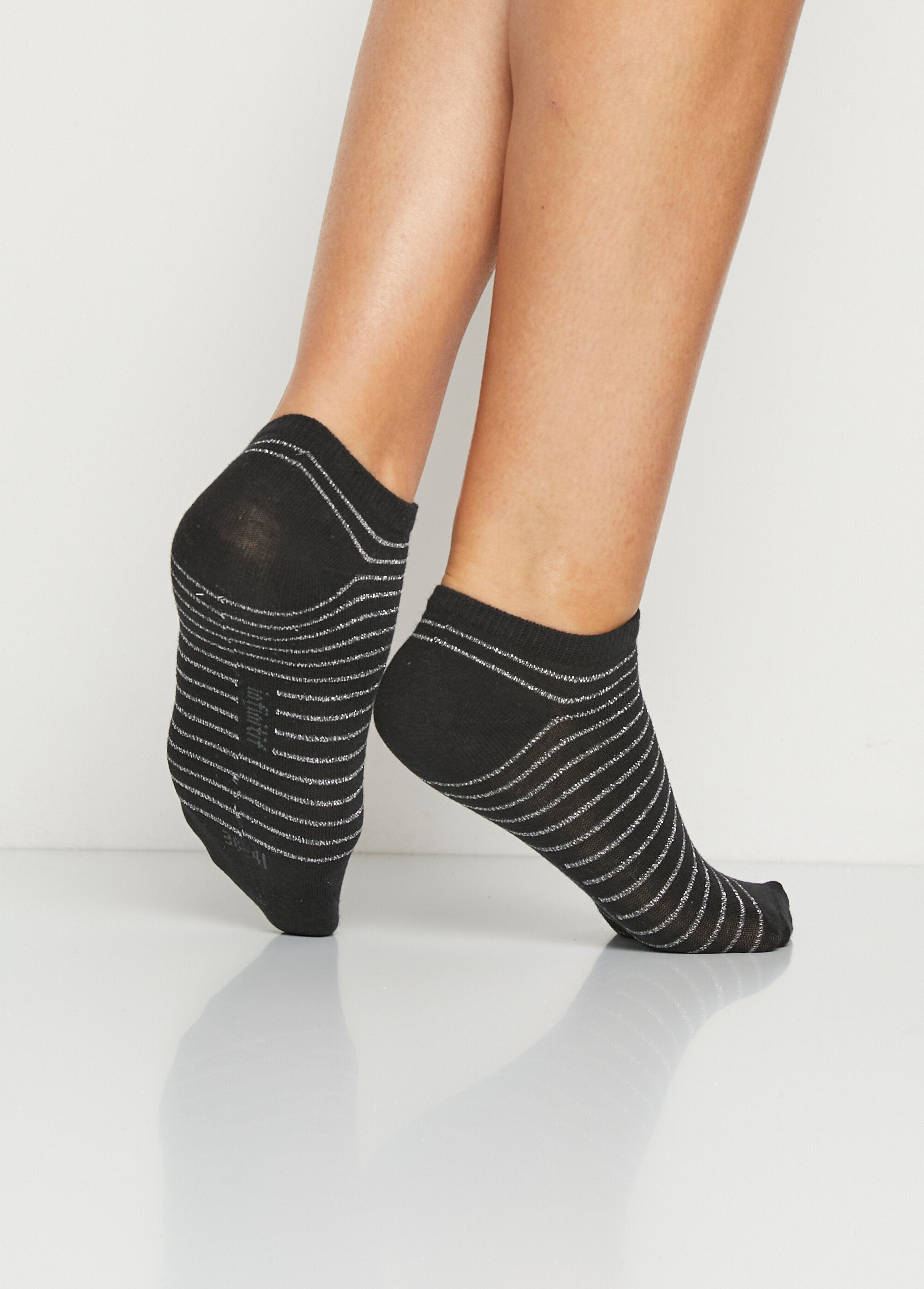 Discrete_sokken_met_lurex_Assortis_noir_lot3_DO1_slim
