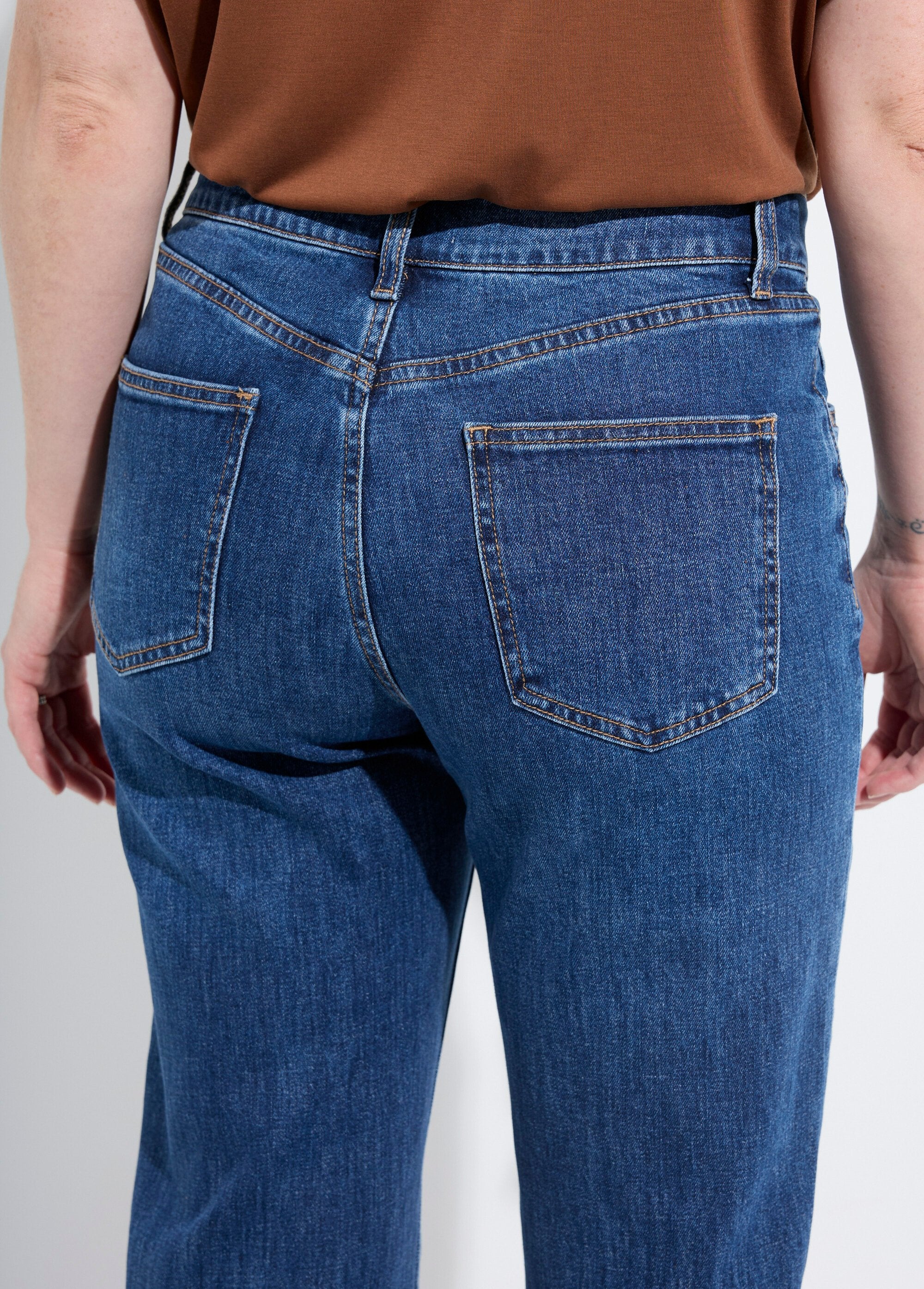 5-pocket_jeans_met_rechte_pijpen,_speciaal_voor_SMALL_Denim_fonce_DE2_slim