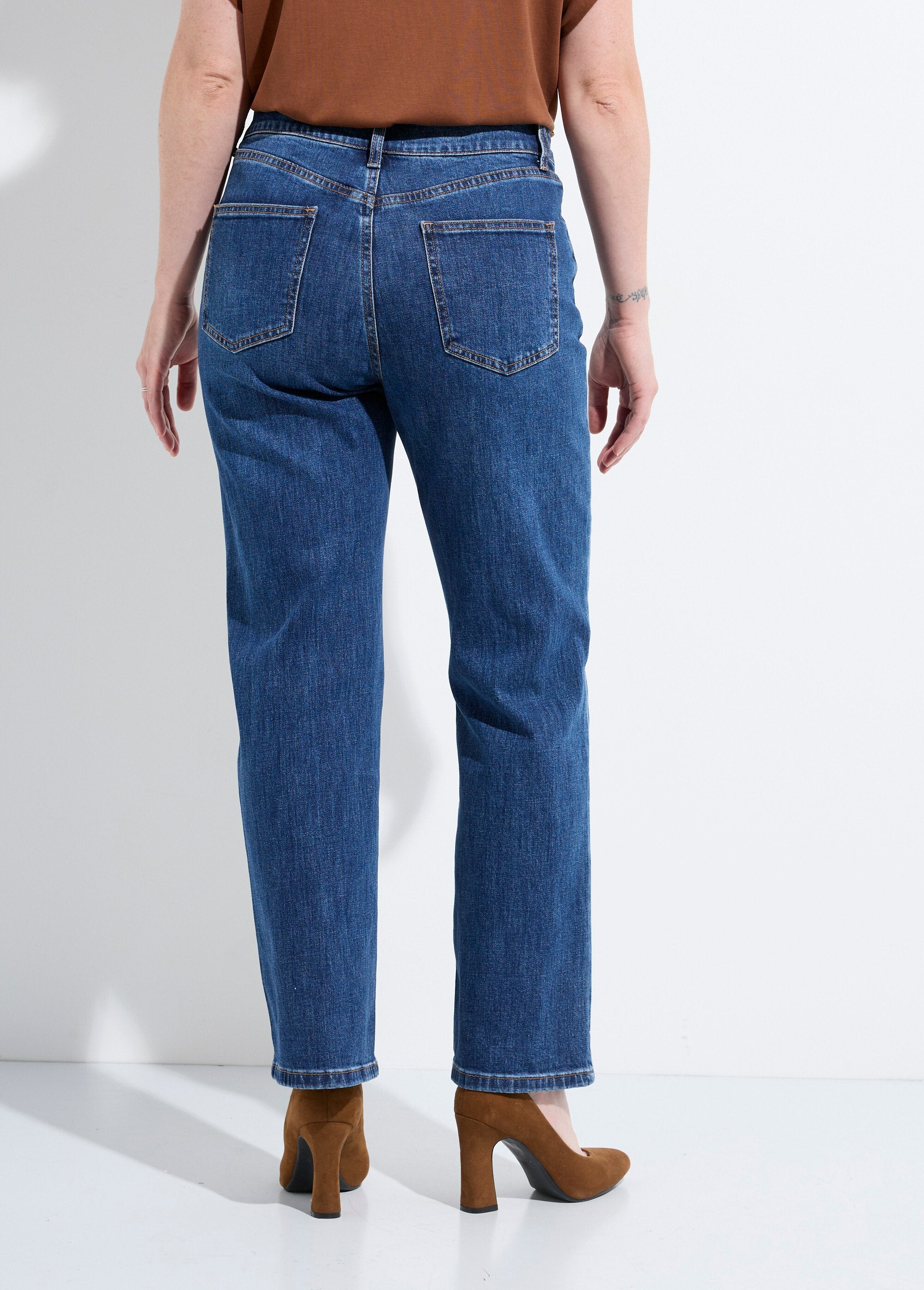 5-pocket_jeans_met_rechte_pijpen,_speciaal_voor_SMALL_Denim_fonce_DO1_slim