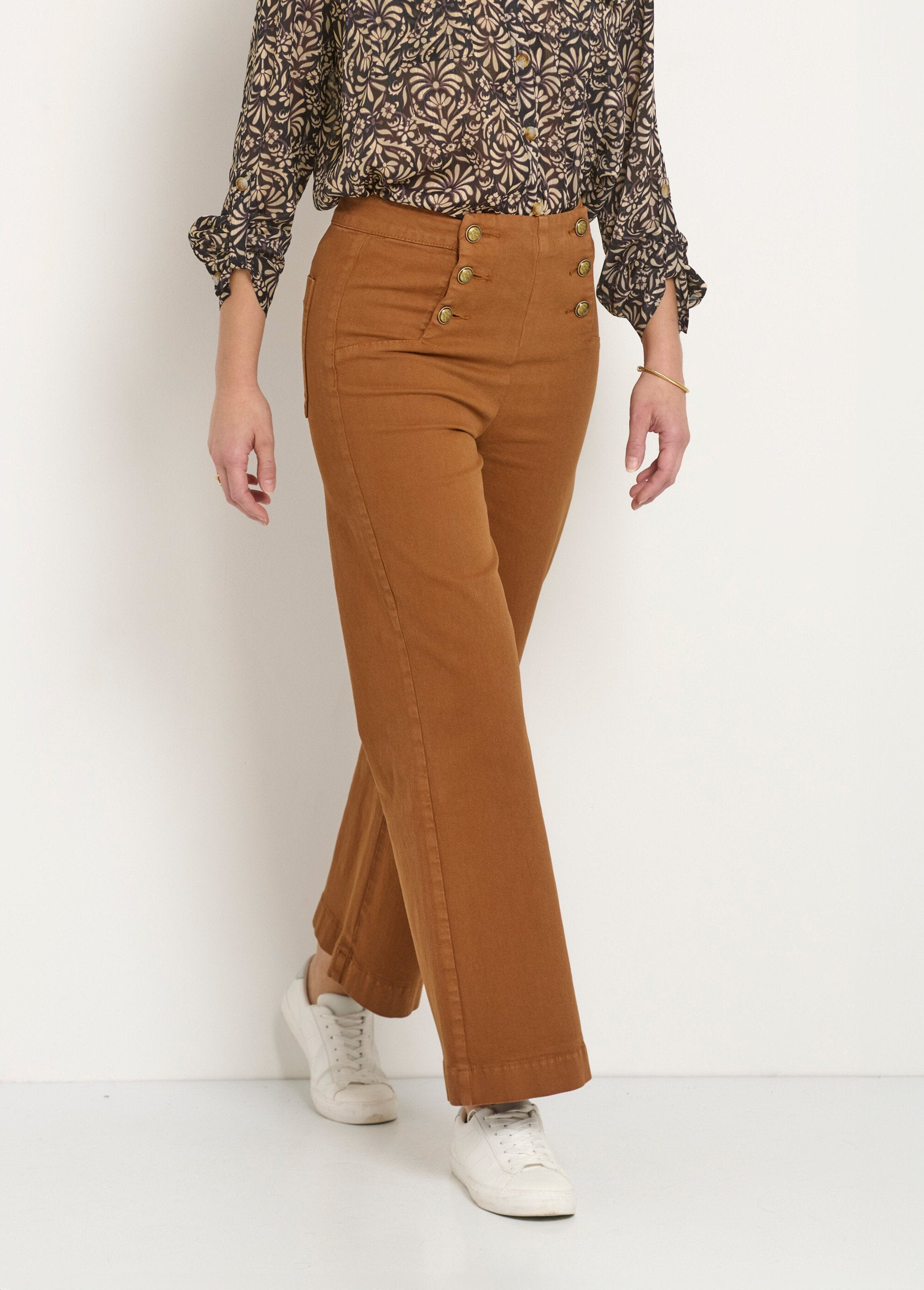 Stretch_flare_jeans_met_brugeffect_in_de_taille_Camel_FA1_slim