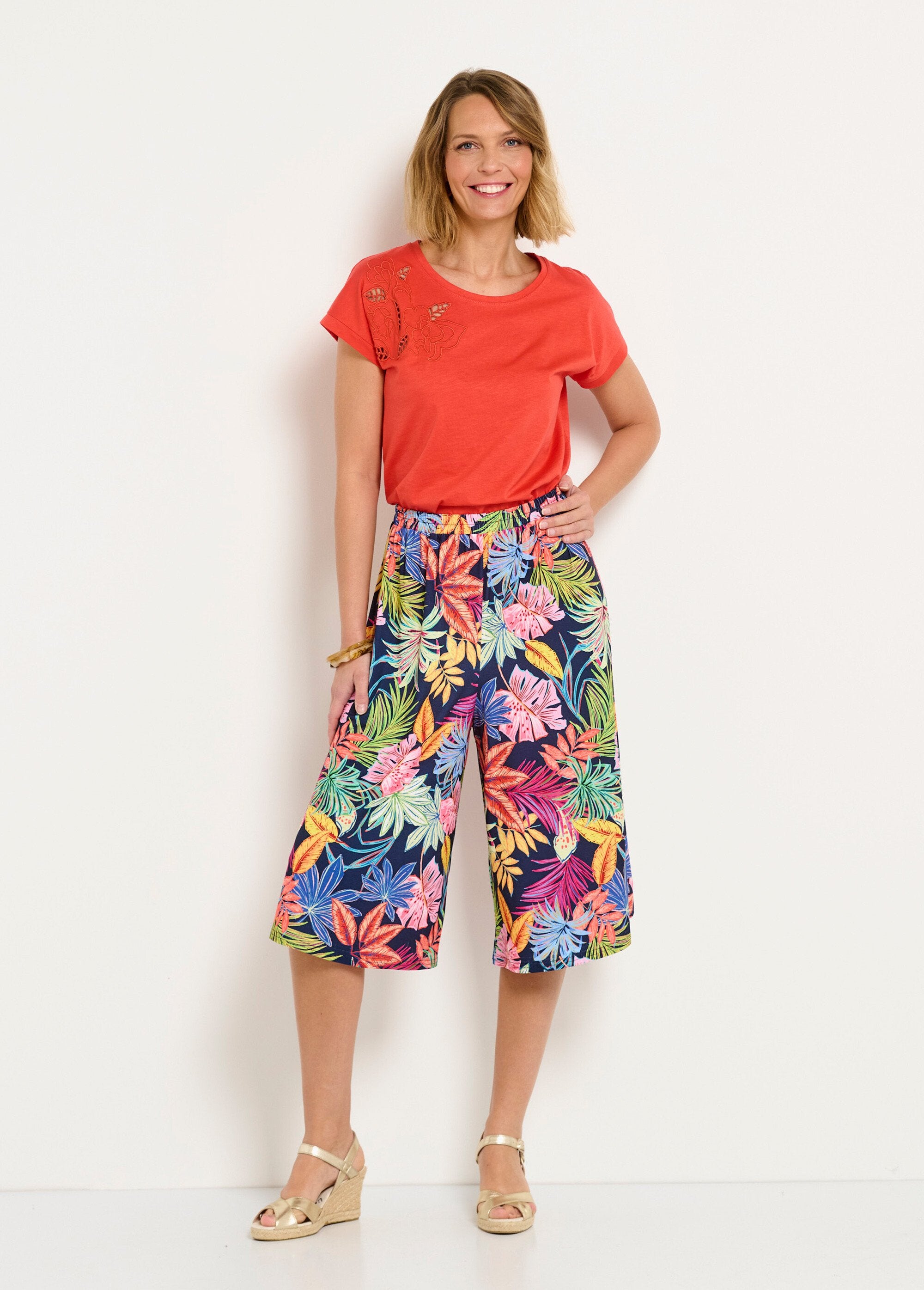 Culottes_met_bladprint_en_elastische_taille_Marine_et_rose_SF1_slim