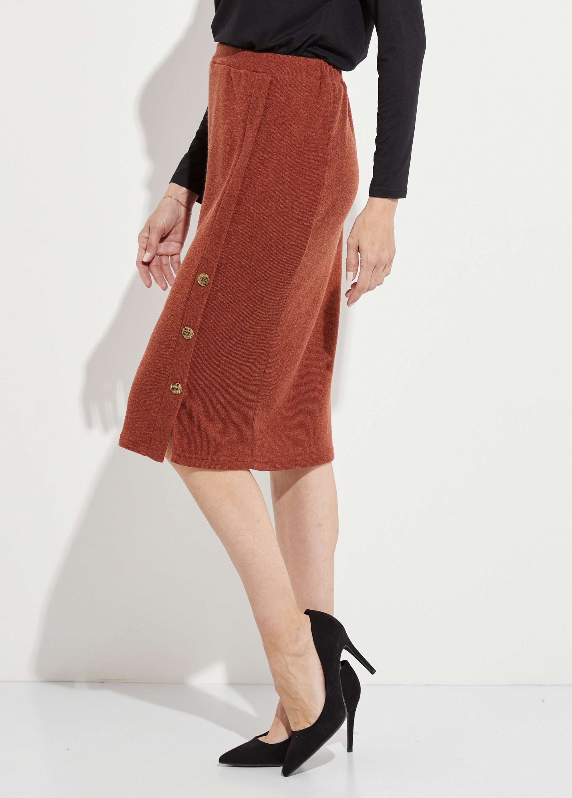 Lange_rechte_gebreide_rok_met_mooie_knopen_Camel_GA1_slim