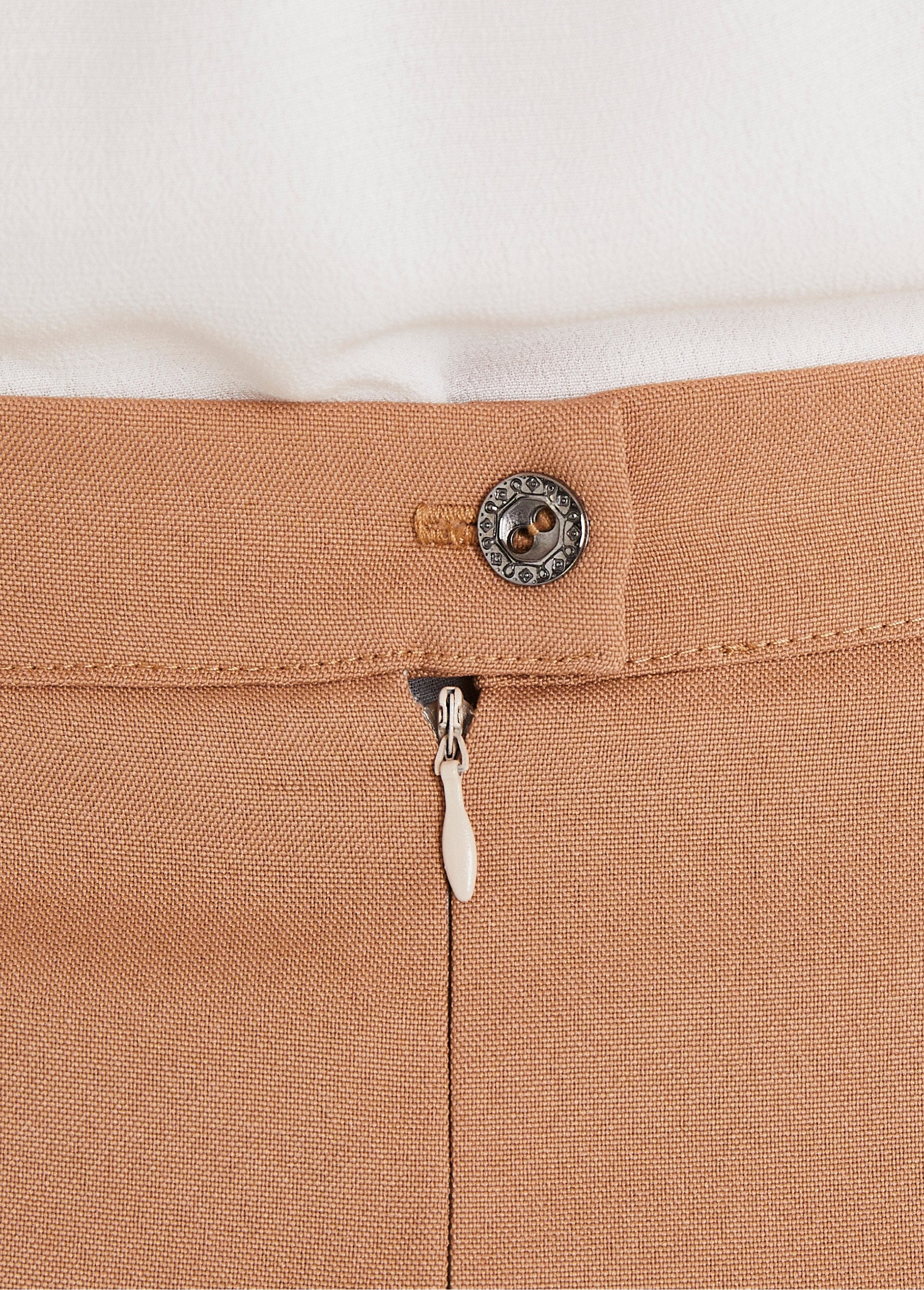 Effen_rechte_rok_tot_halverwege_de_lengte_Beige_DE1_slim