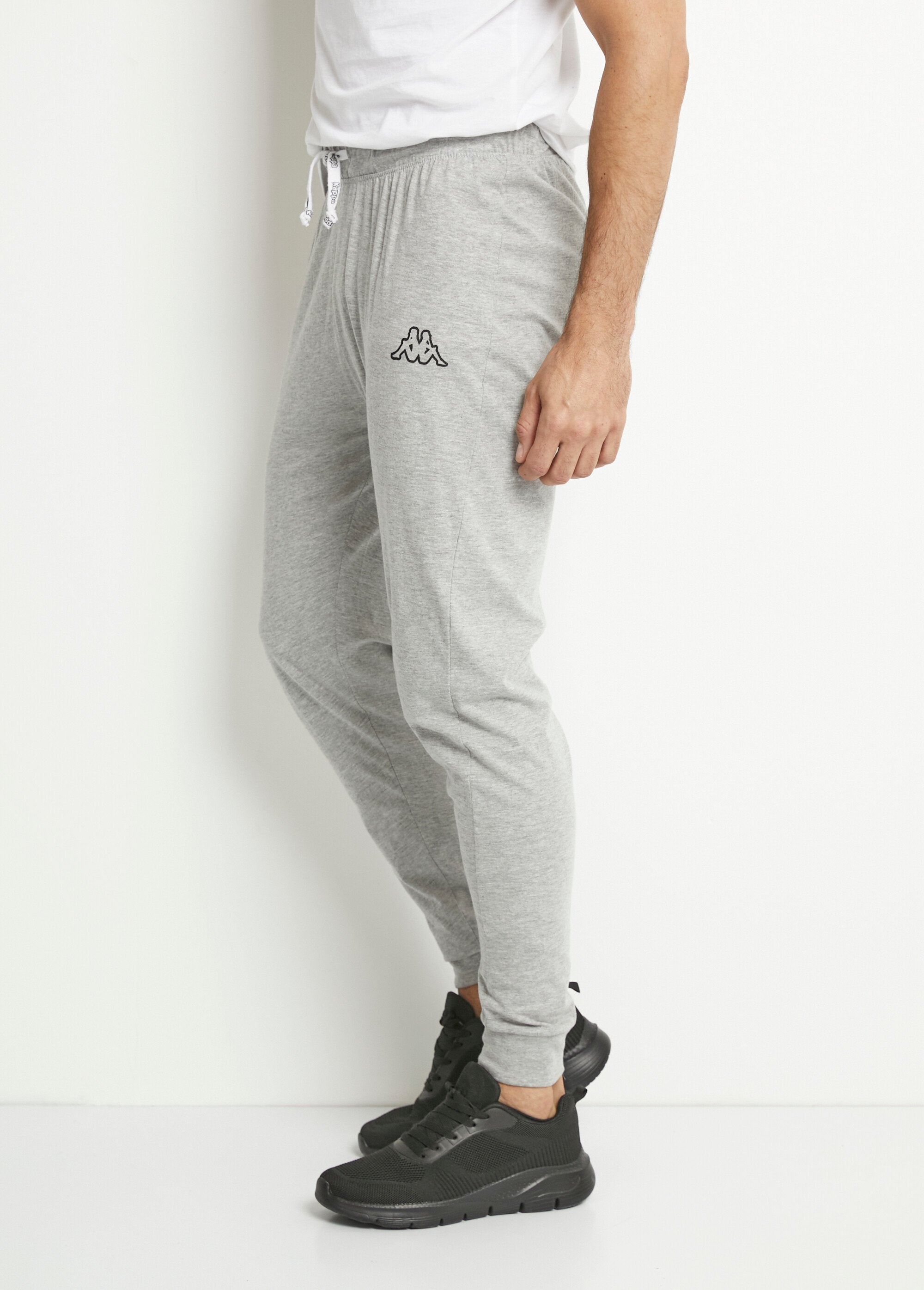 Strak_zittende_joggingbroek_Gris_GA1_slim