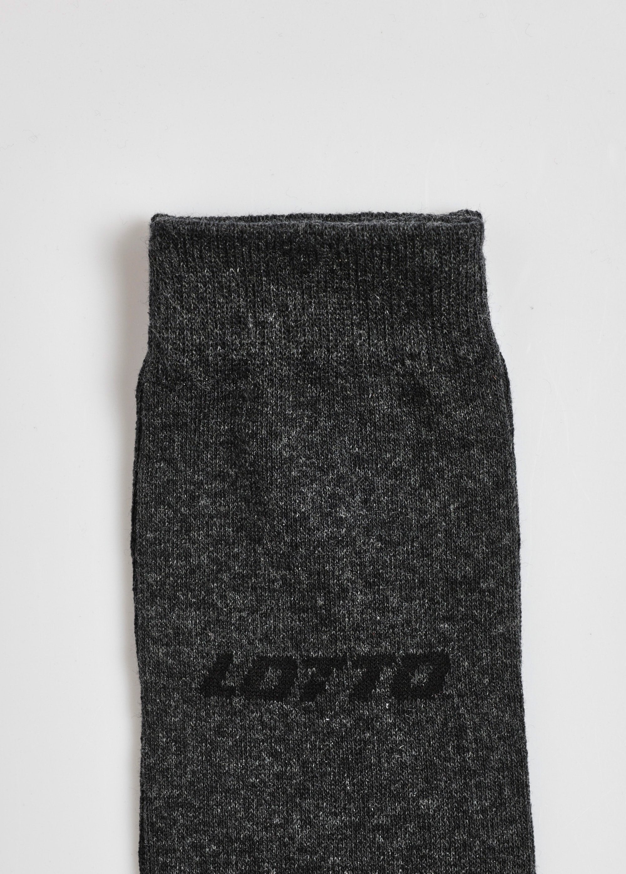 Set_van_3_verschillende_sokken_Gris_DE3_slim