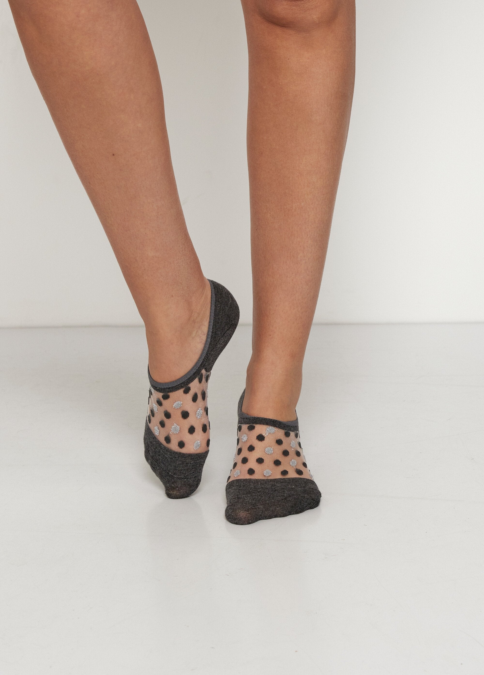 Set_van_3_onzichtbare_sokken,_donker_gesorteerd_Gris_FA2_slim