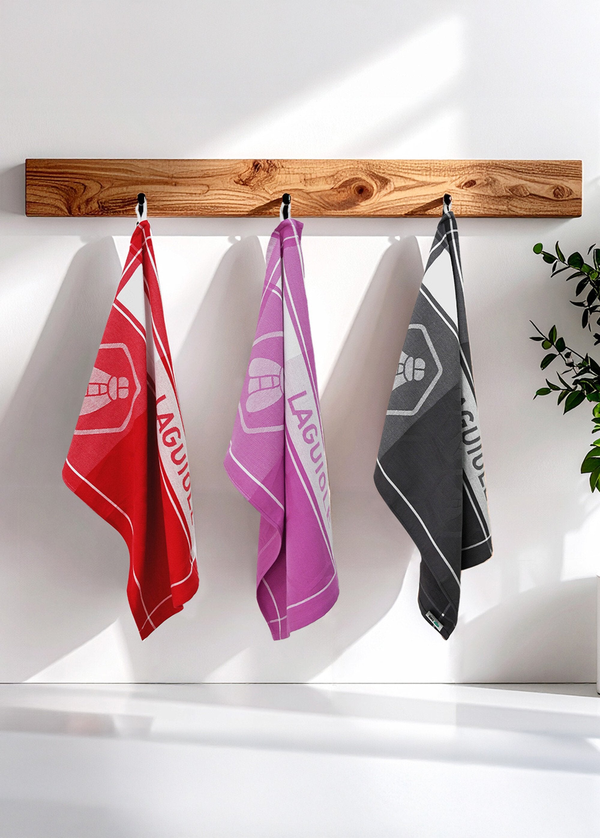 Set_van_3_geassorteerde_jacquard_theedoeken,_Miel_2R_Rouge_SF1_slim