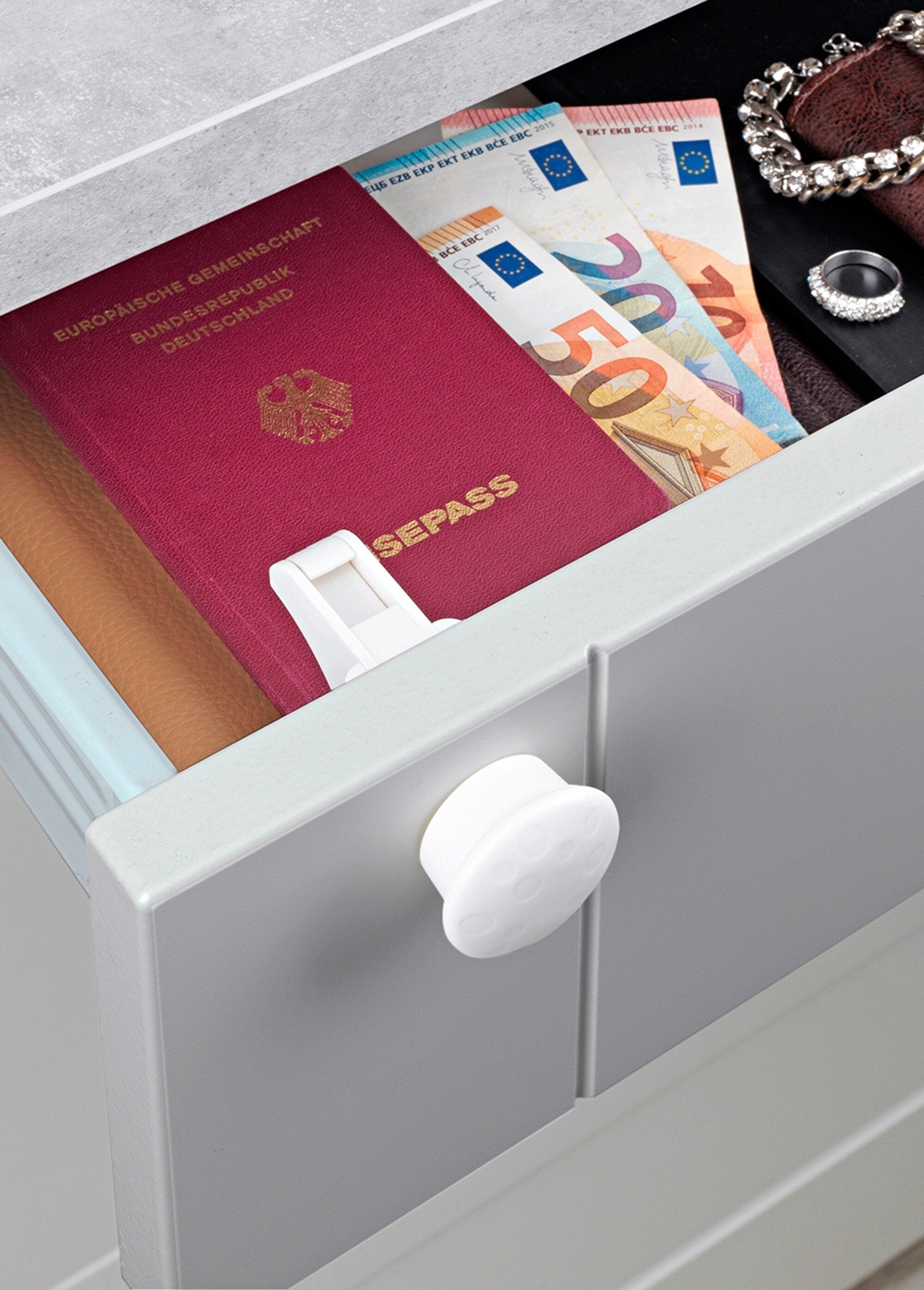 Set_van_4_magnetische_kast-_en_ladesloten_Serrure_magnetique_FA1_slim