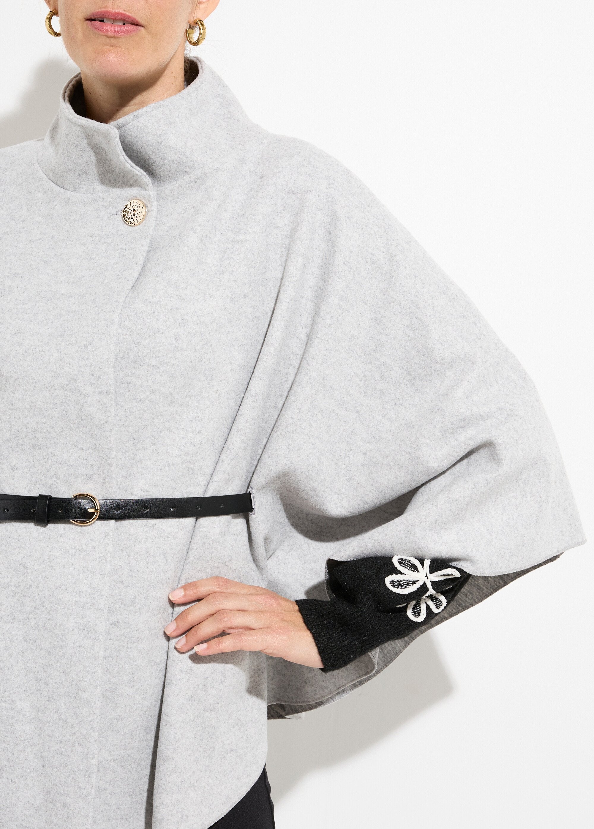 Capejas_met_riem,_hoge_kraag_Gris_clair_DE1_slim