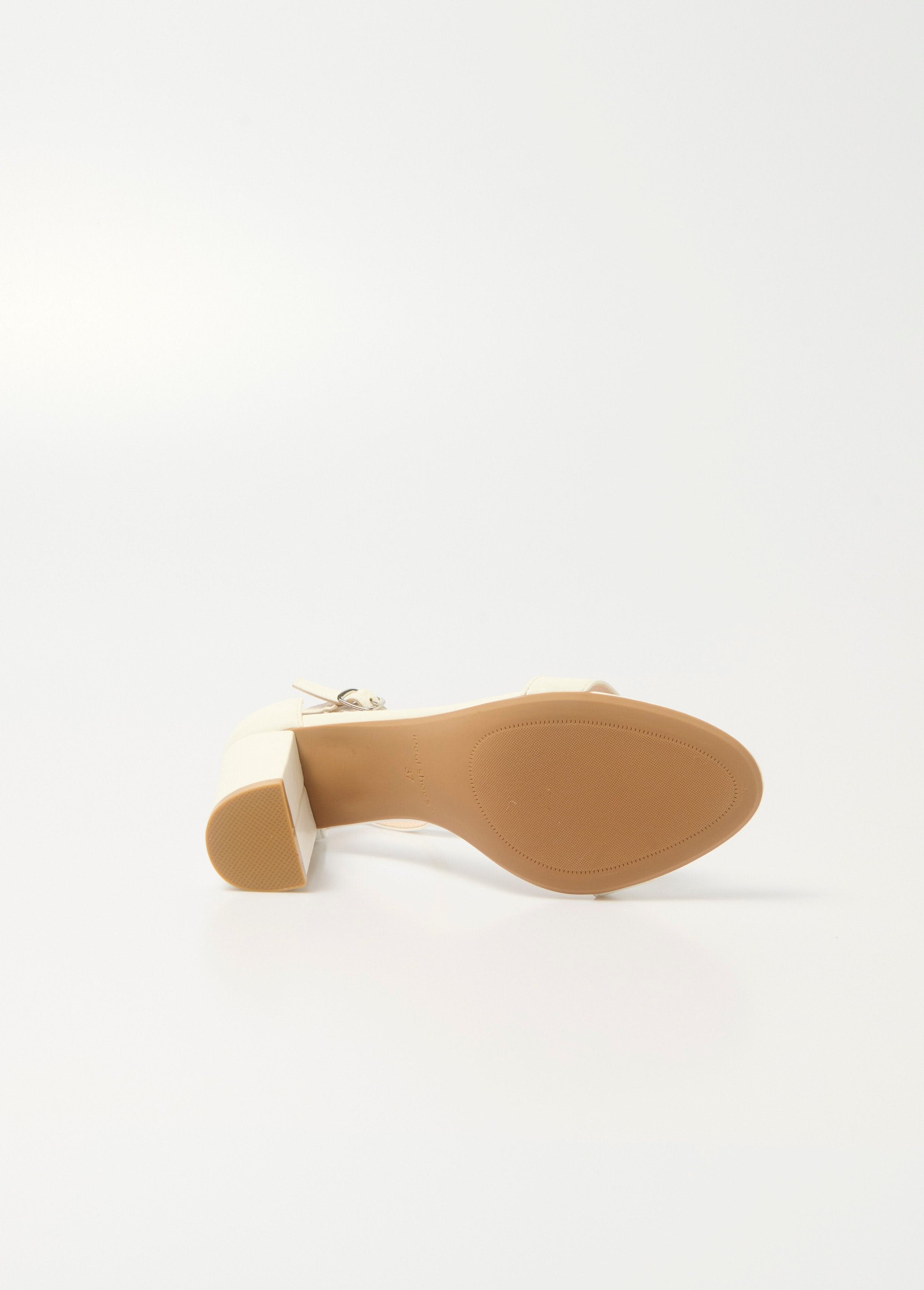 sandalen_met_hoge_hak_en_enkelbandje_Blanc_UN1_slim