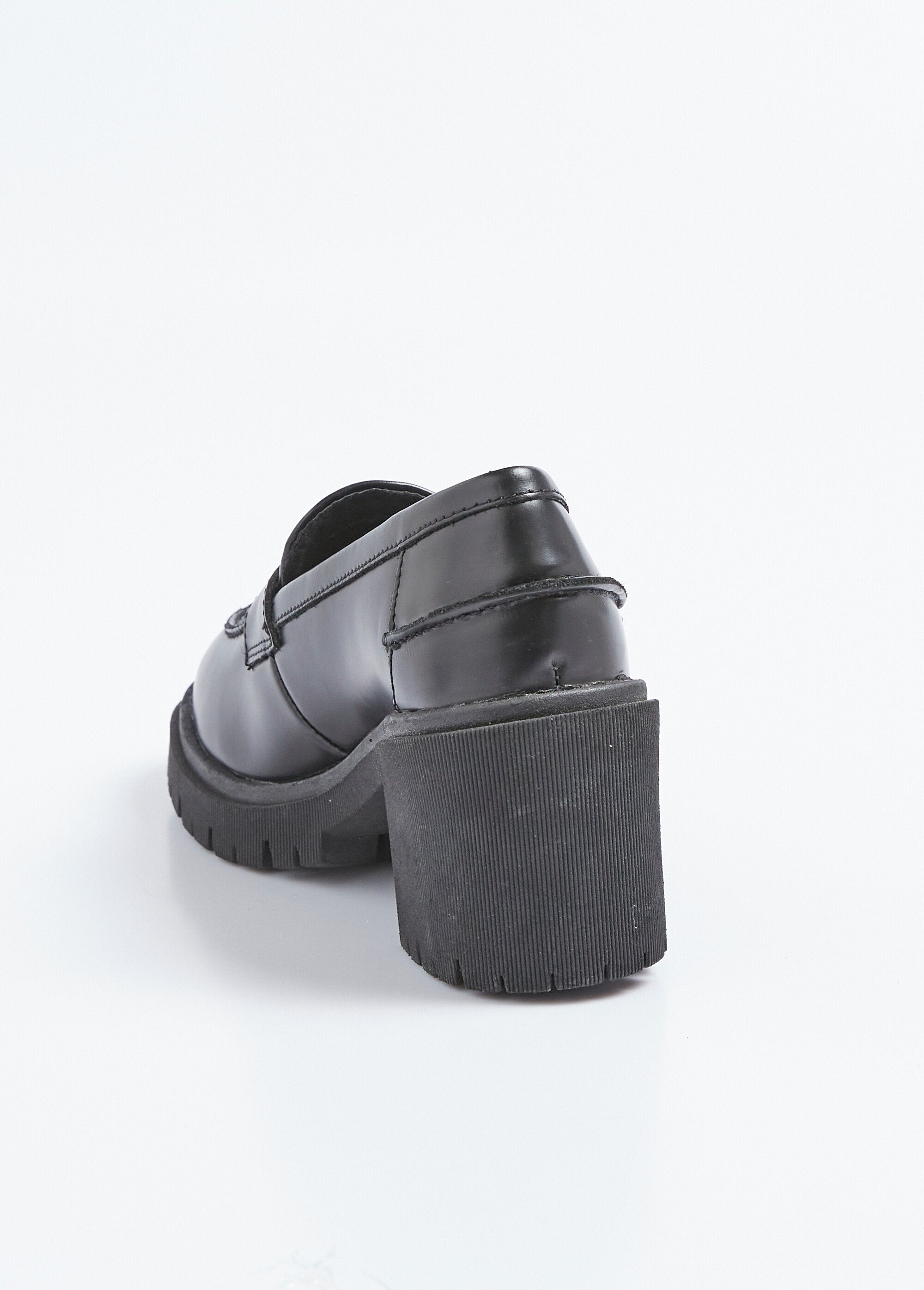 Loafers_met_hak_en_ingekeepte_zool_Noir_DO1_slim