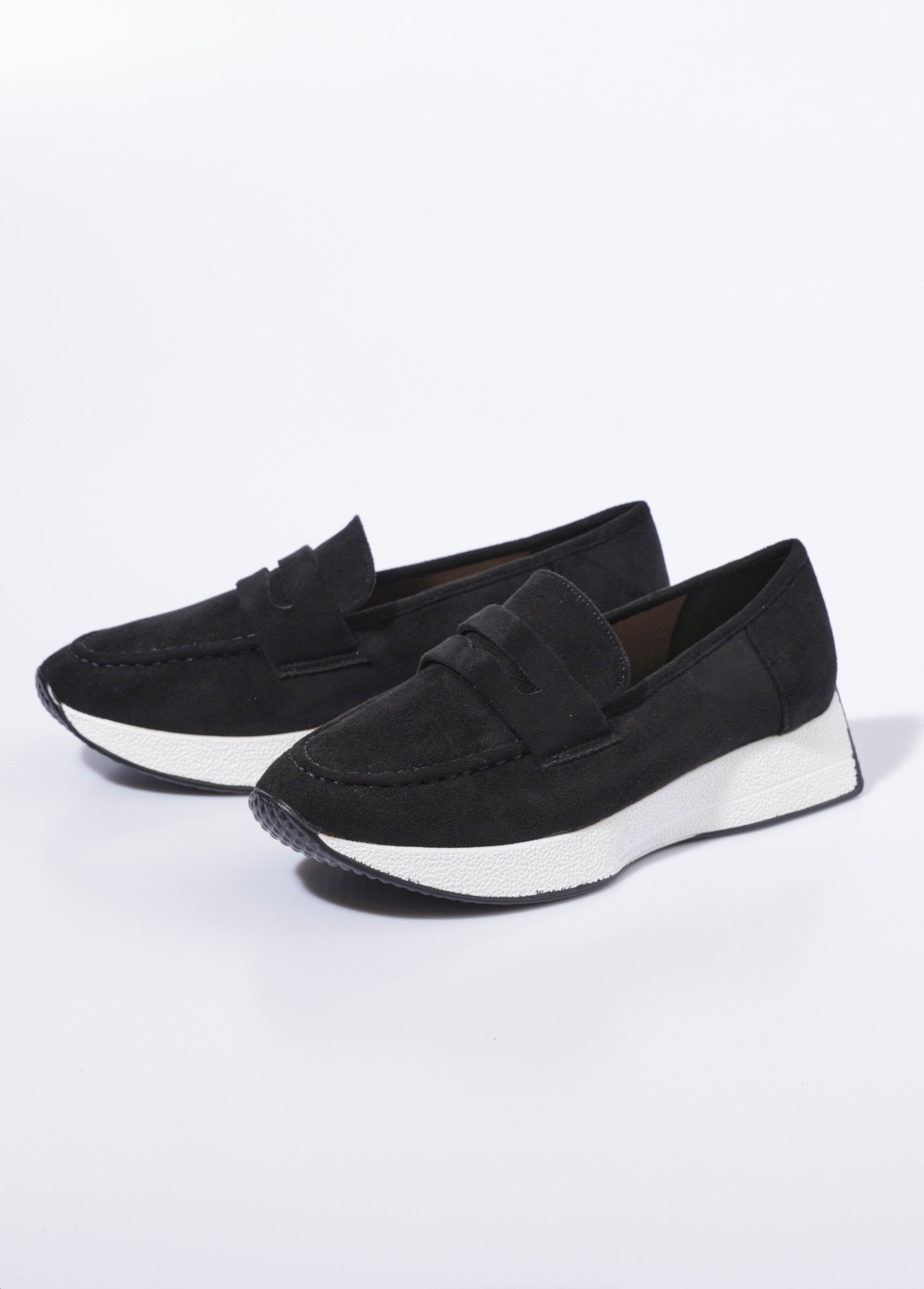 Mocassins_met_contrasterende_plateauzool_Noir_DE1_slim