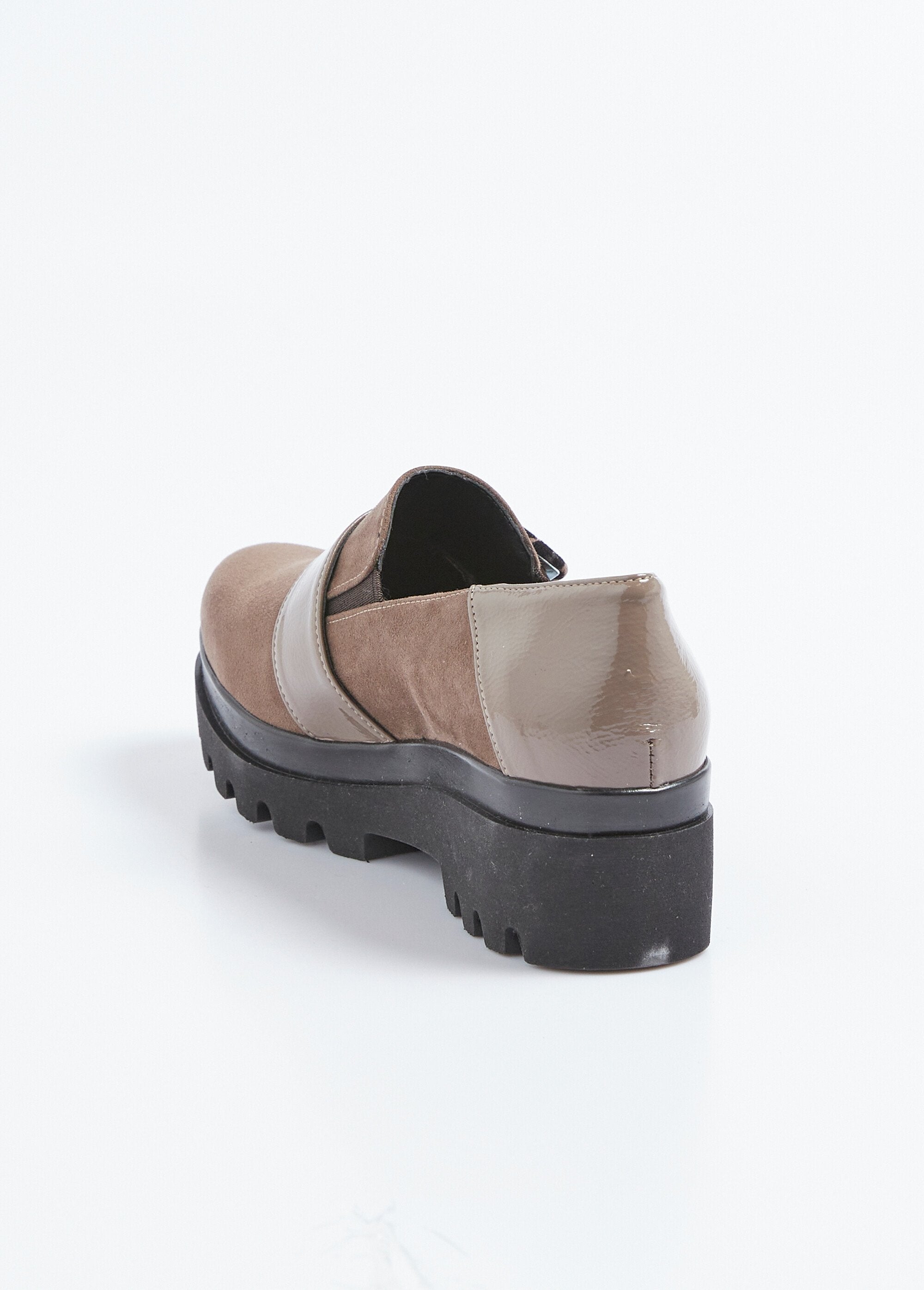 Mocassins_met_elastische,_ingekeepte_zool,_comfortwijdte_Marron_DO1_slim