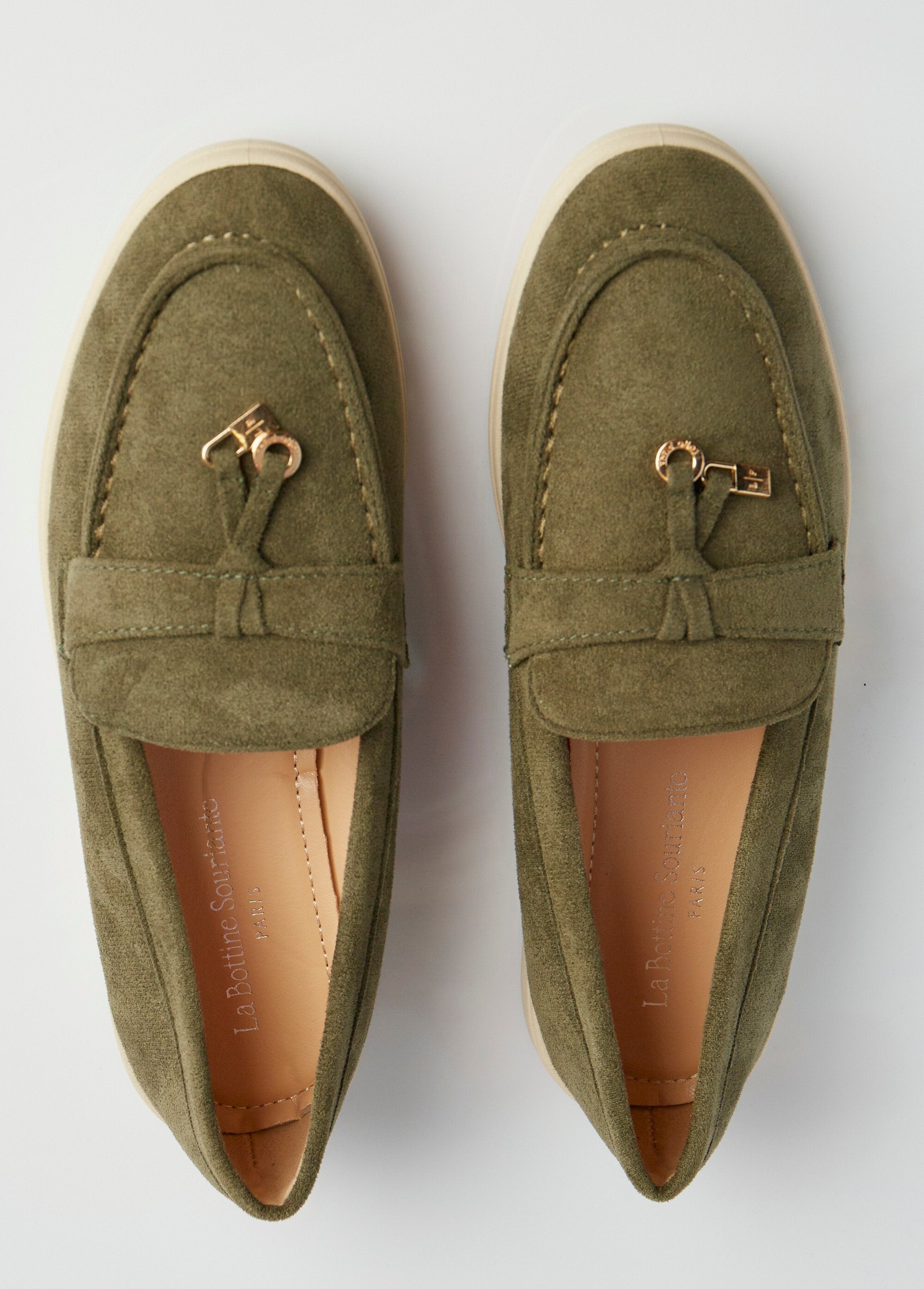 Mocassins_in_loaferstijl_met_suède_look_Vert_kaki_OV1_slim