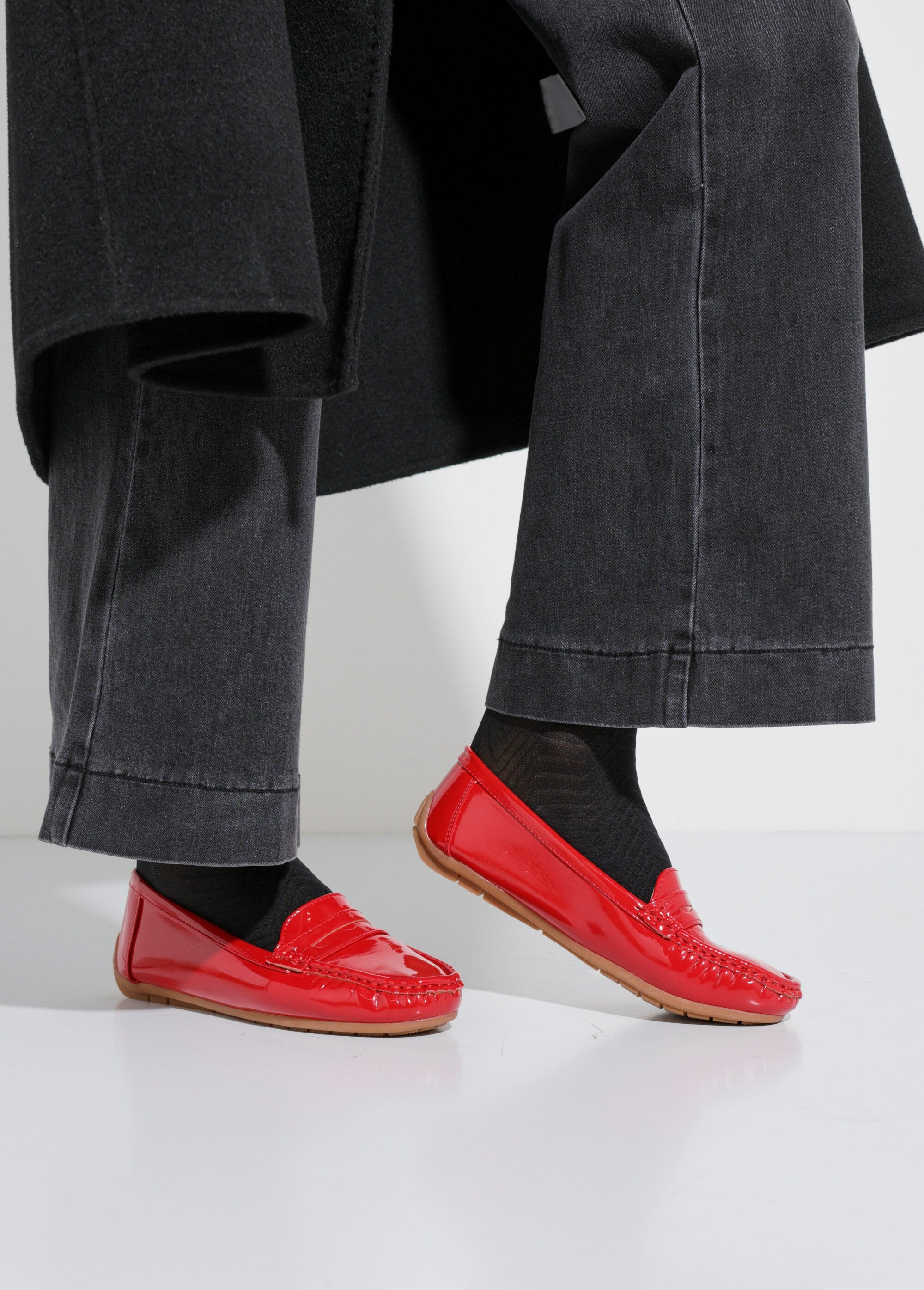 Gepatenteerde_loafers_met_antislipzool_Vernis_rouge_SF1_slim