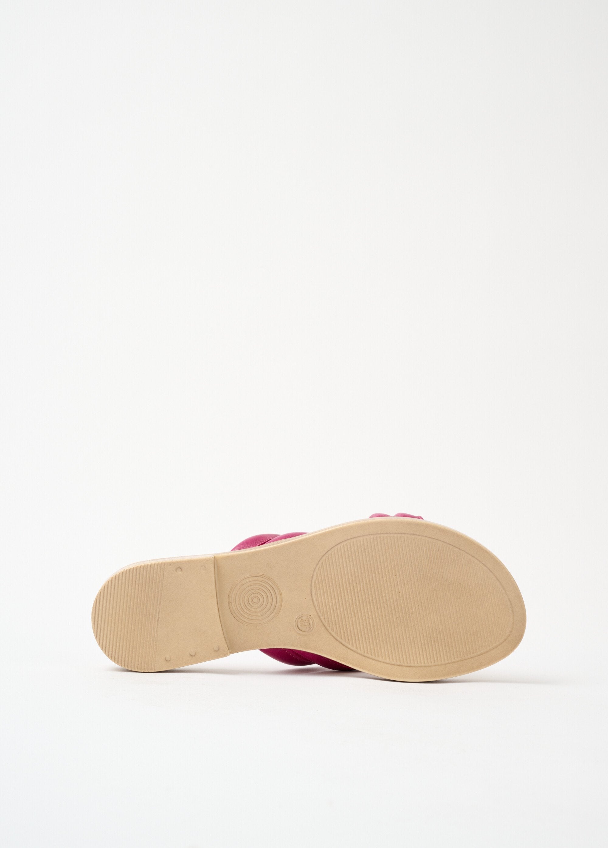 Leren_sleehakken_met_gekruiste_band_Fuchsia_UN1_slim