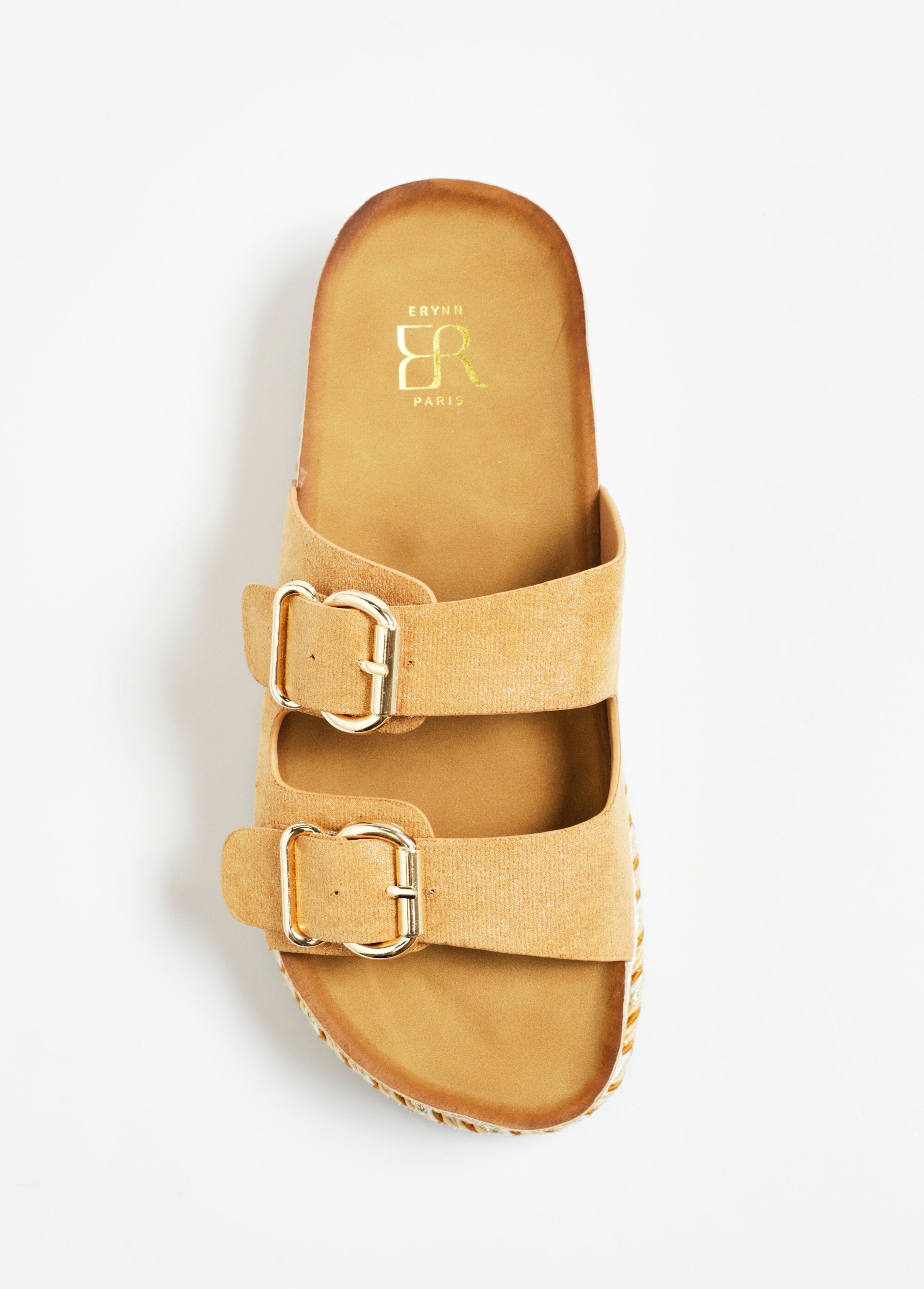 Metalen_sleehakken_met_anatomische_zool_Camel_OV1_slim