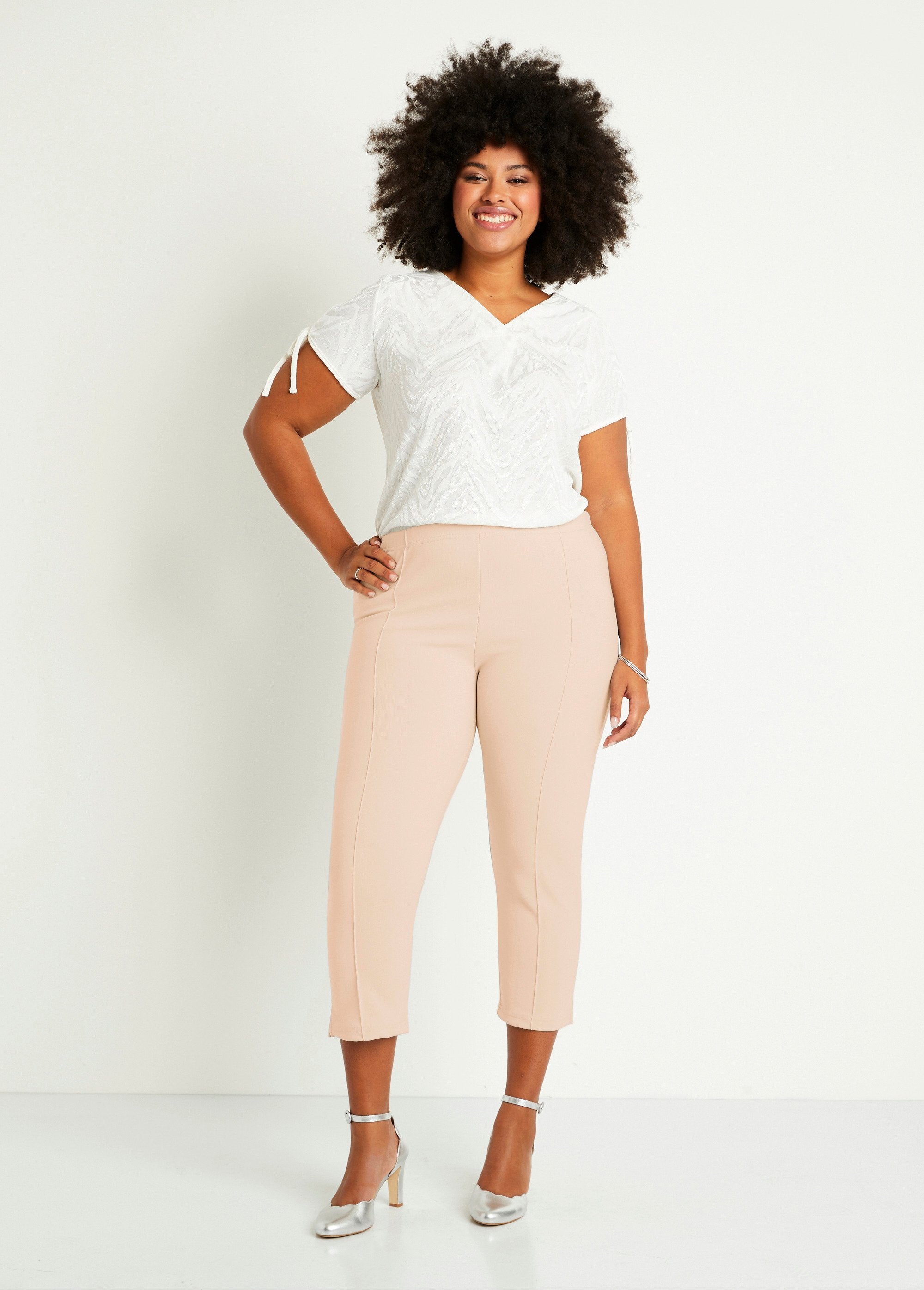Geribde_broek_met_elastische_tailleband_BEIGE_SF1_curvy