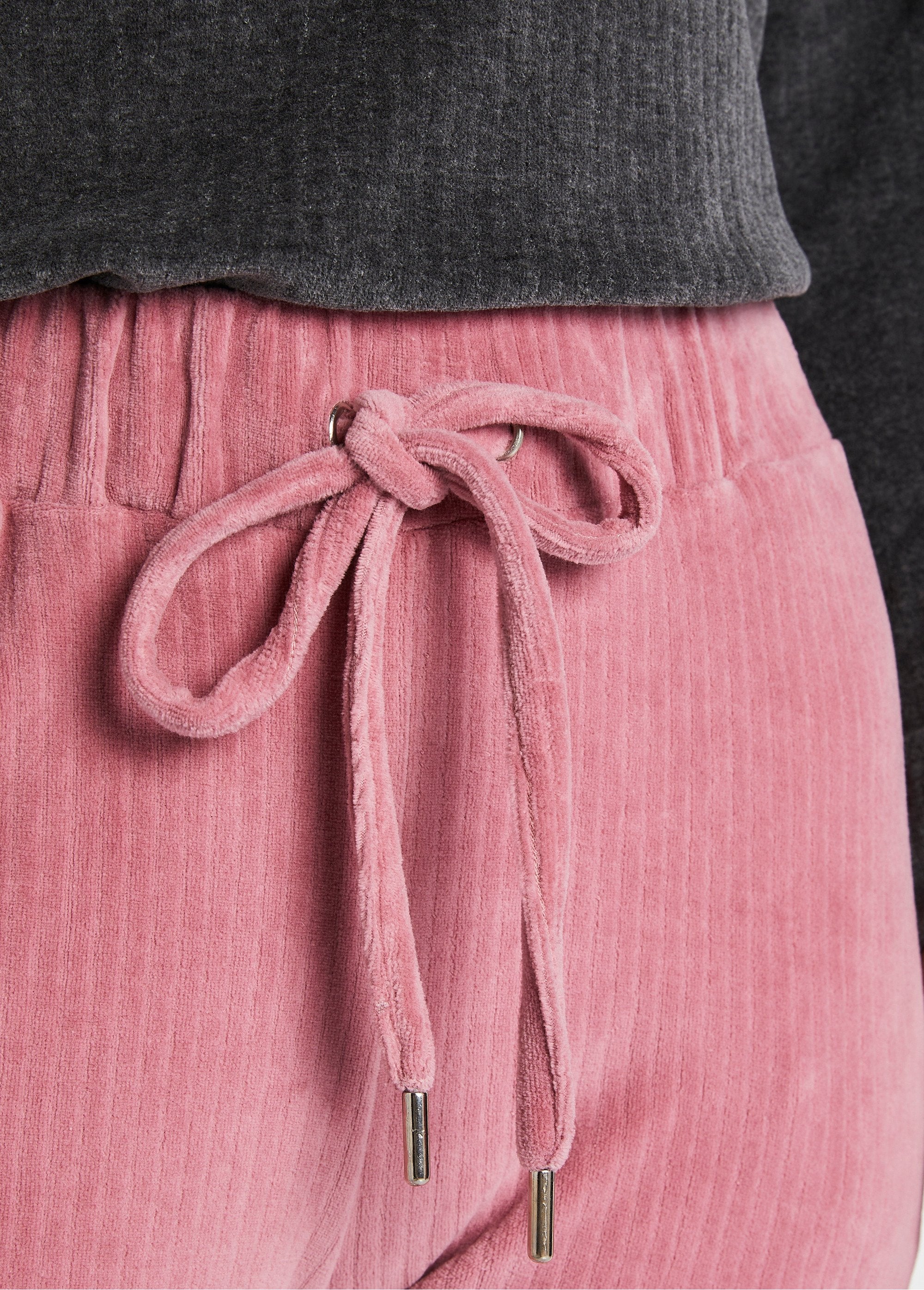 Pyjamabroek_van_ribfluweel_Rozenhout_DE1_slim