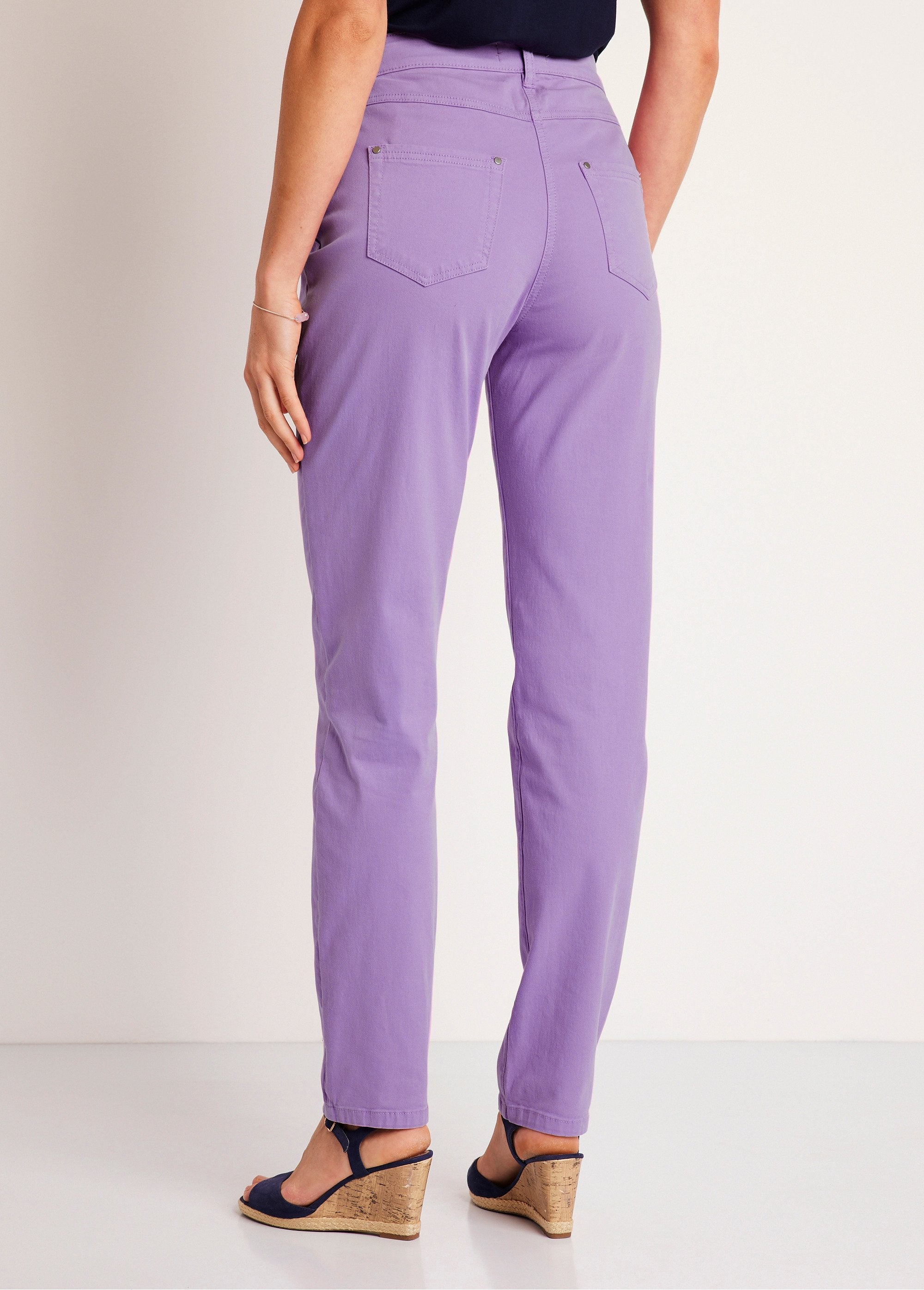 5-pocket_stretch_katoenen_broek_met_rechte_pijpen_Violet_DO1_slim