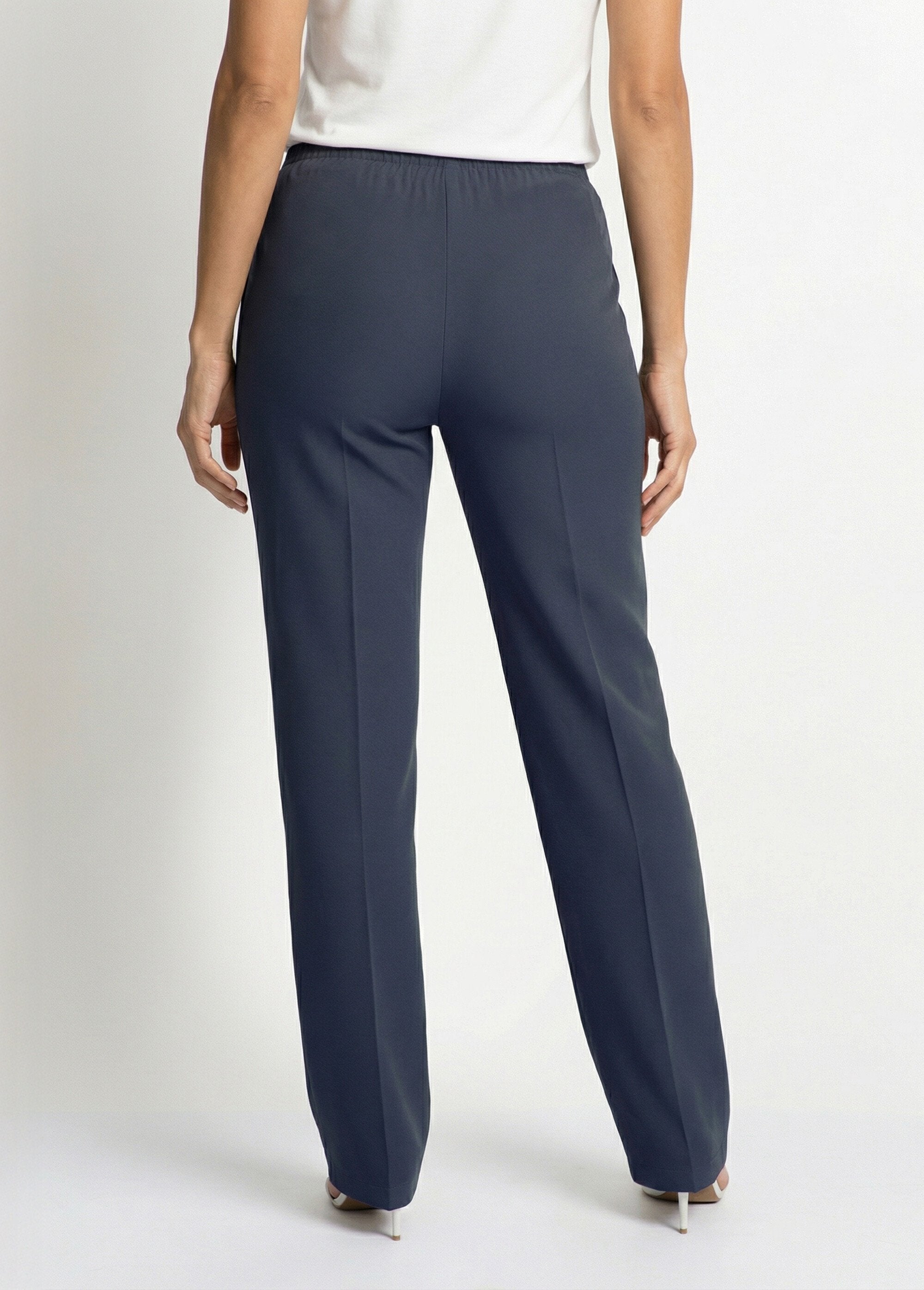 Rechte_broek_met_semi-elastische_tailleband_Marien_DO1_slim