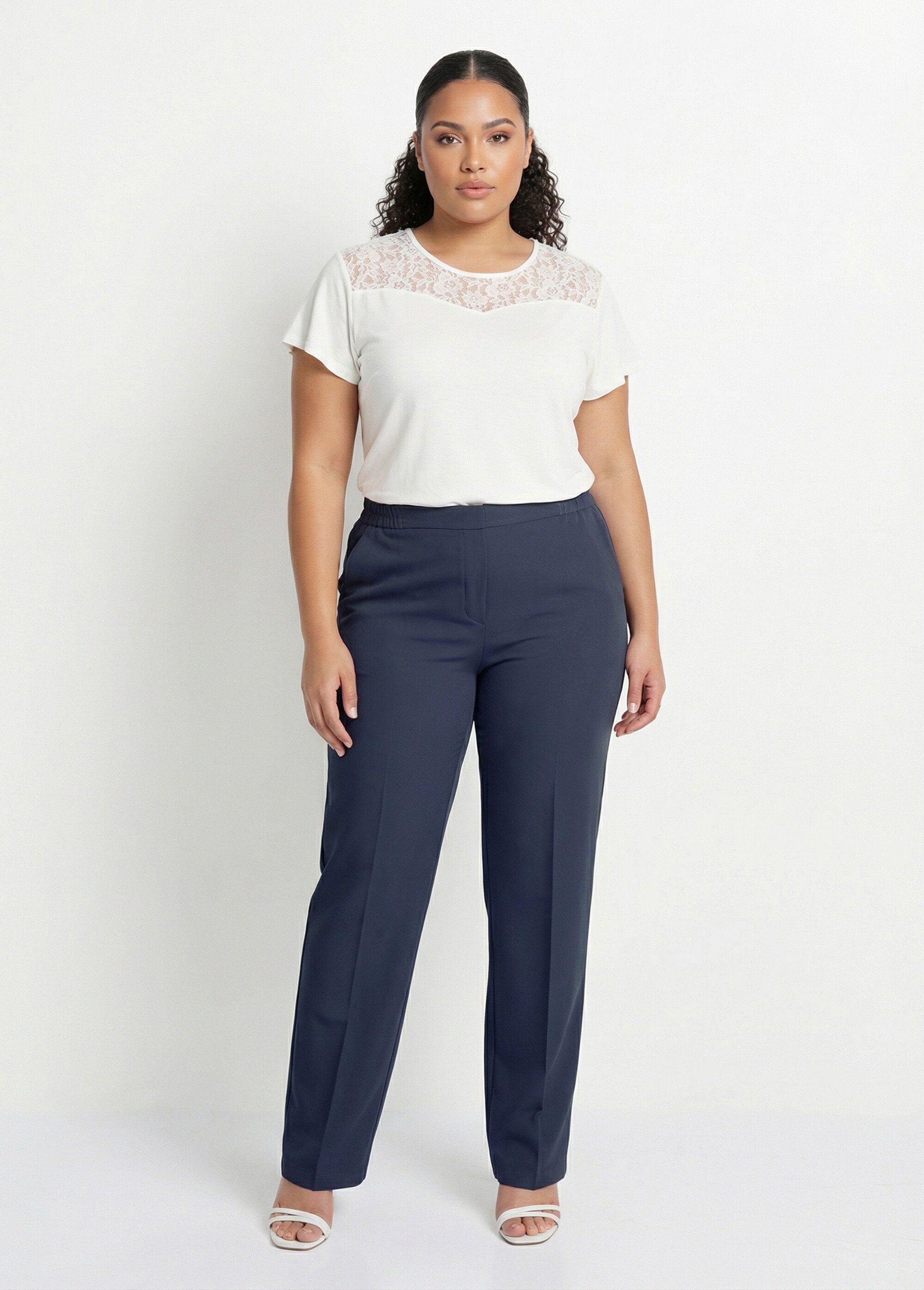 Rechte_broek_met_semi-elastische_tailleband_Marien_SF1_curvy