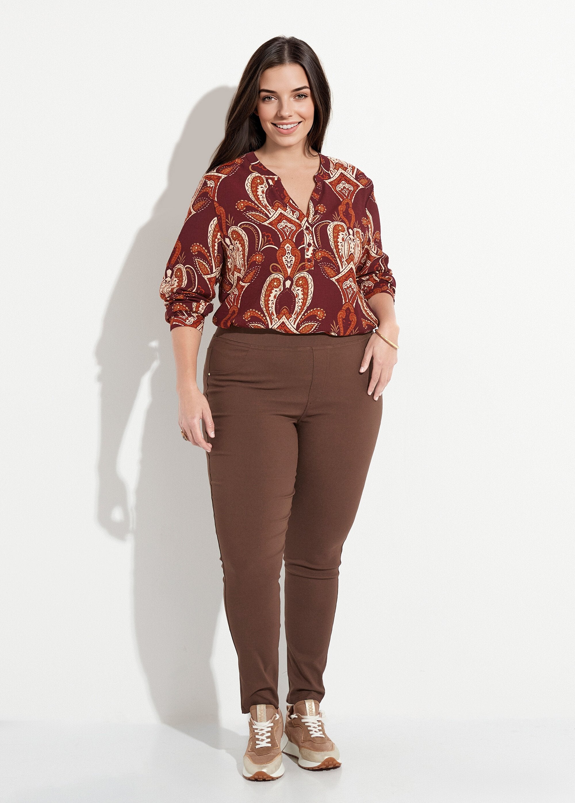 Pantalon_extensible_taille_élastiquée_Marron_SF1_curvy