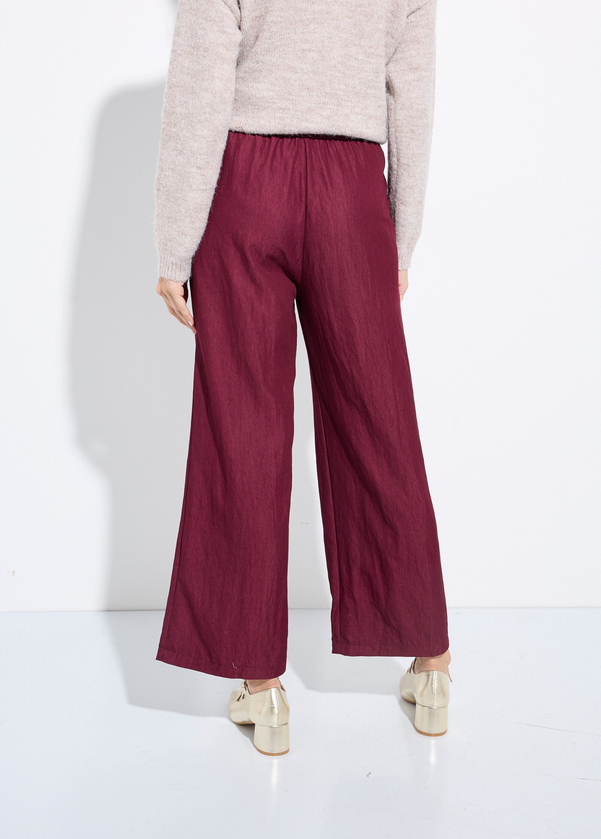 Effen_broek_van_elastische_keperstof_Bordeaux_DO1_slim