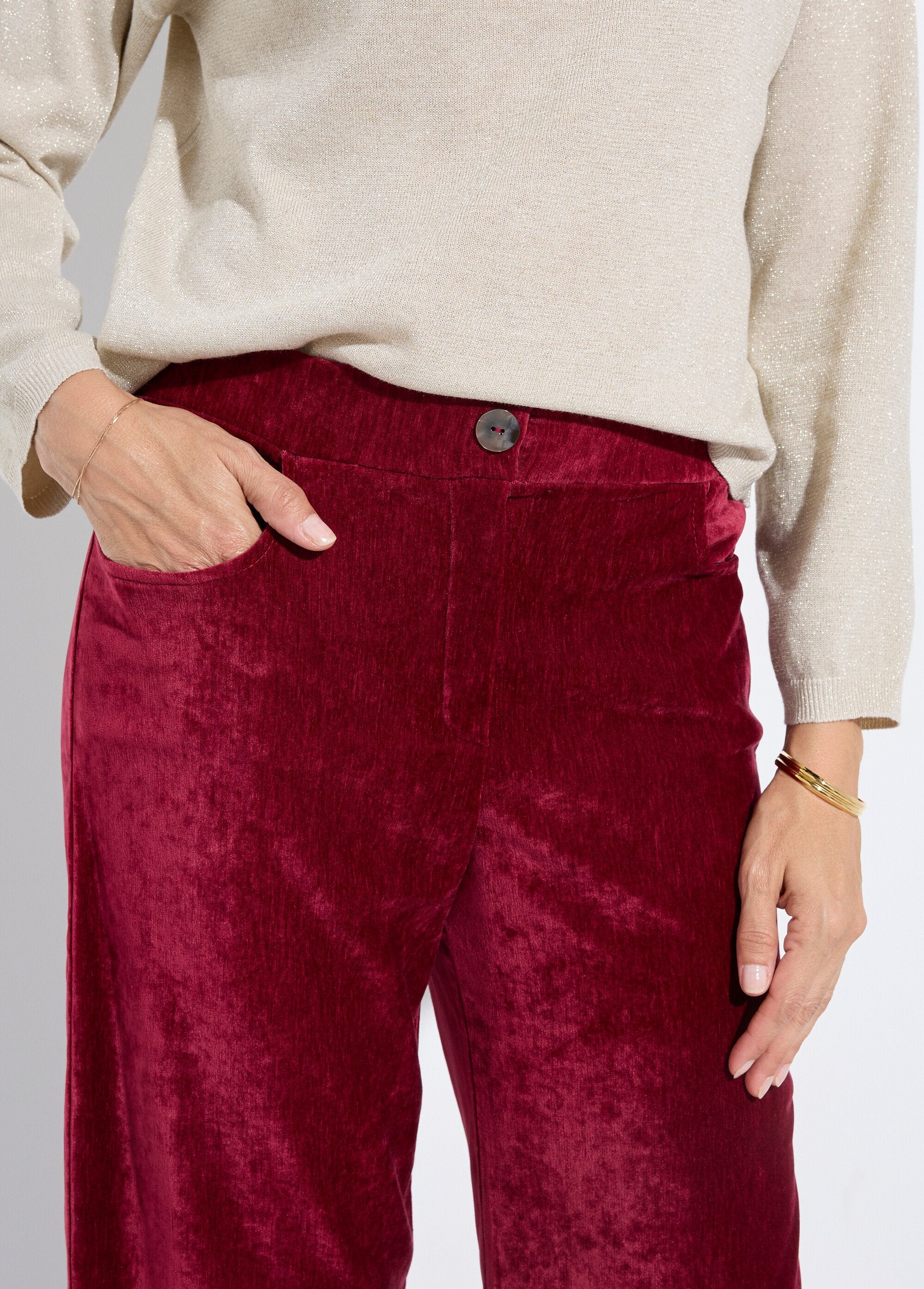 Broek_van_corduroy_met_wijde_pijpen_en_elastiek_Bordeaux_DE1_slim