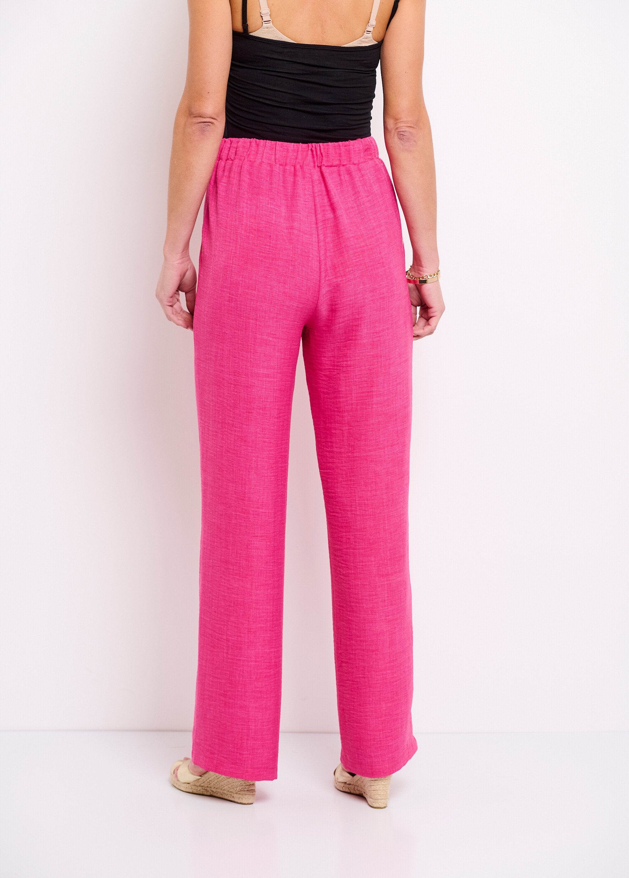 Broek_met_wijde_pijpen_en_elastische_tailleband_in_linnenlook_Rose_DO1_slim