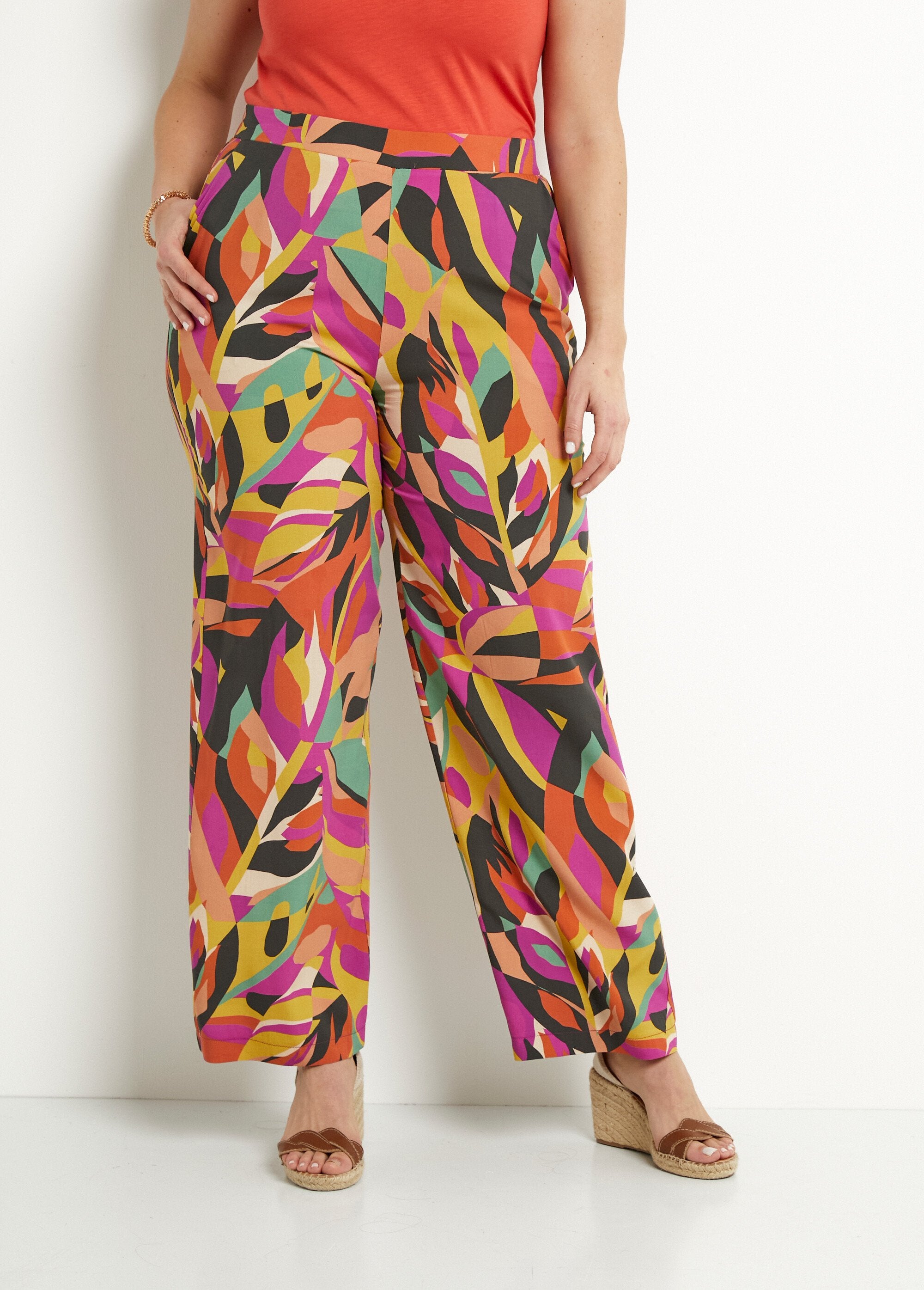 Broek_met_wijde_pijpen_en_bedrukte_semi-elastische_tailleband_Multicolore_FA1_curvy