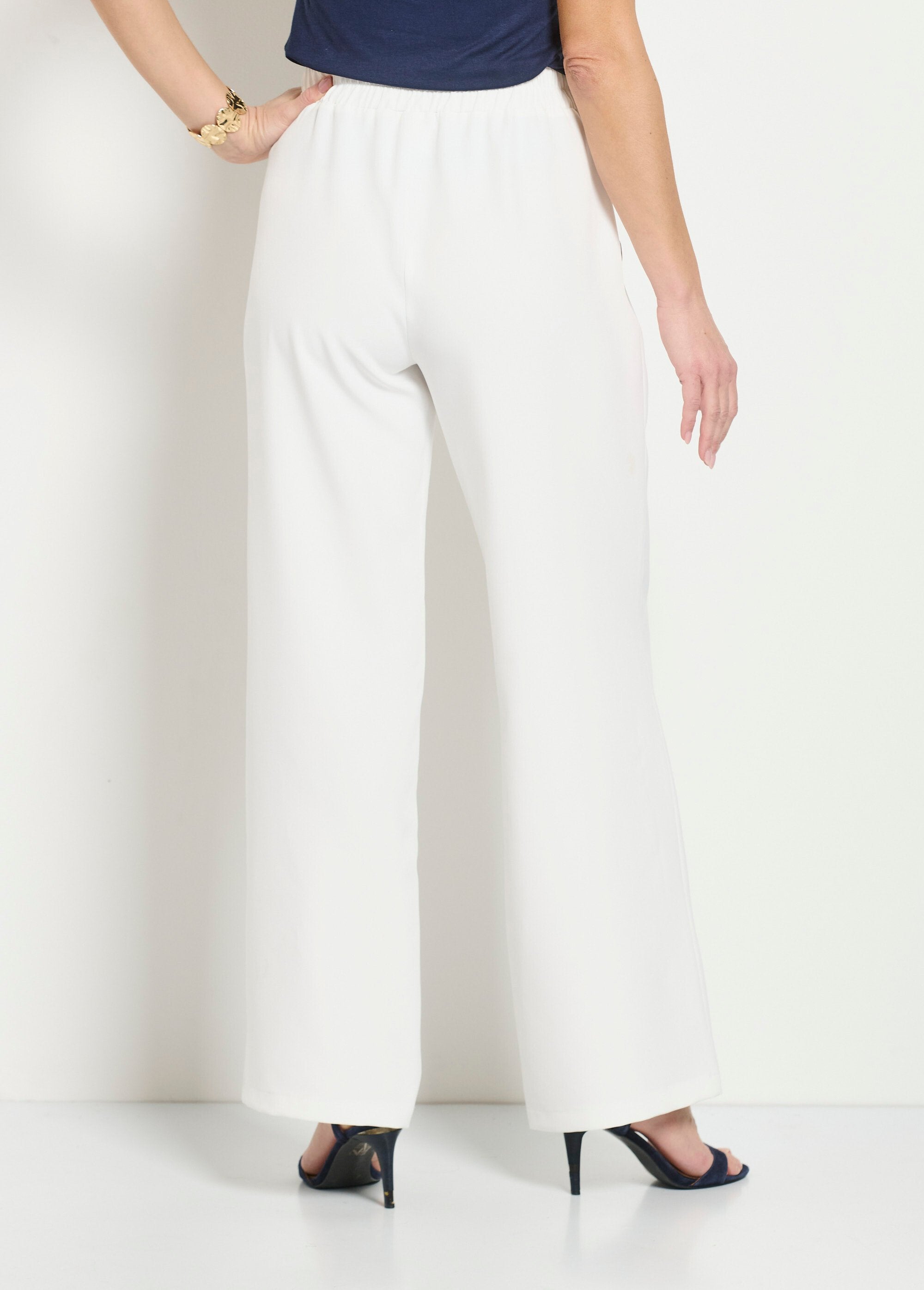 Effen_broek_met_wijde_pijpen_en_semi-elastische_tailleband_Blanc_DO1_slim