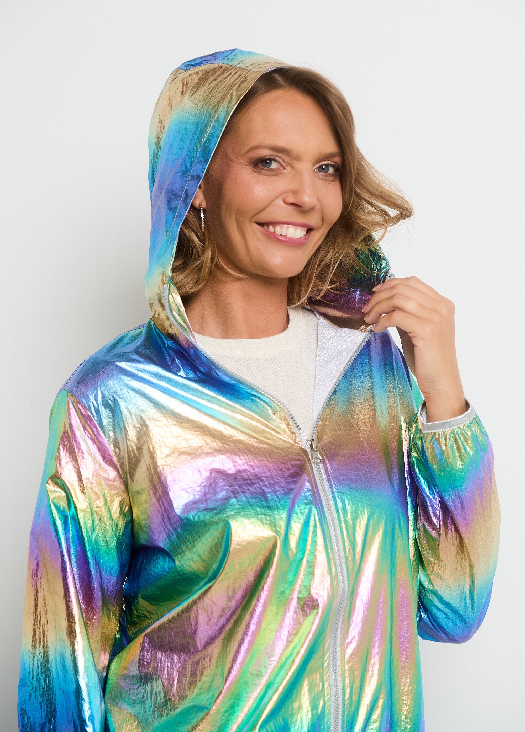 Glimmende_parka_met_trendy_capuchon_Violet_irise_DE1_slim