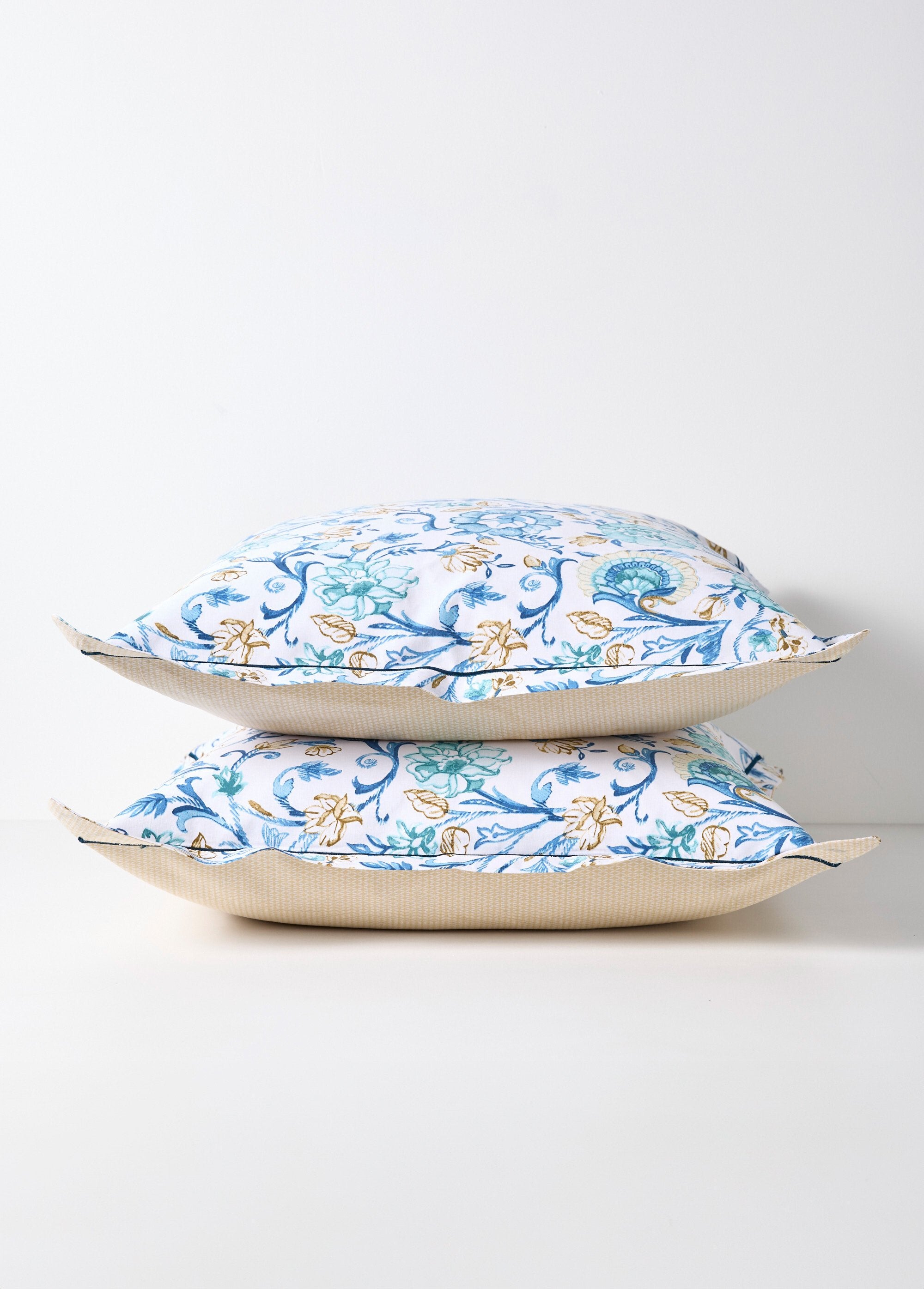 3-delige_bedset_met_dekbedovertrek,_camelia's_Bleu_DE1_slim