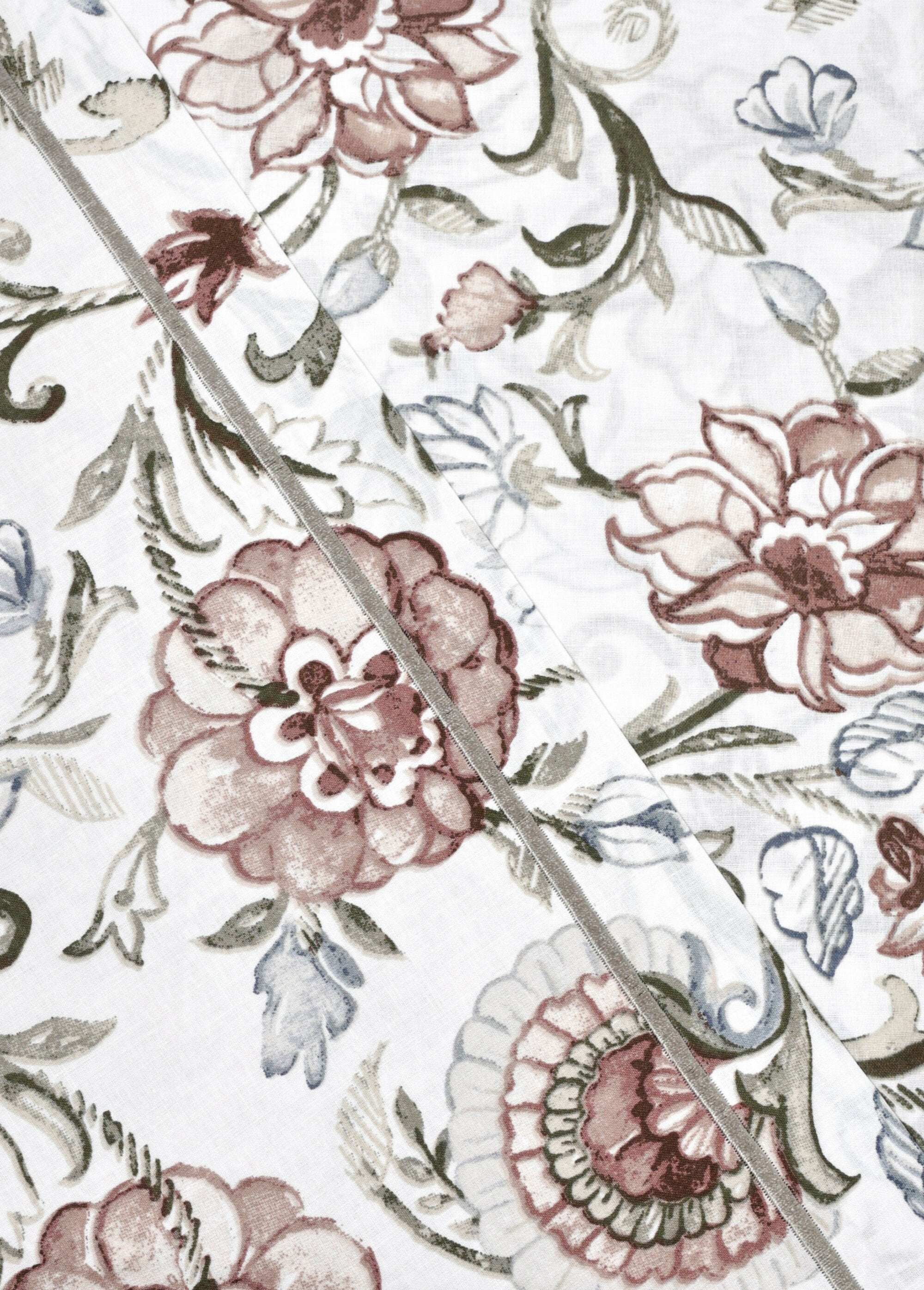 4-delige_beddengoedset_met_onderlaken,_camelia's_Gris_DO1_slim