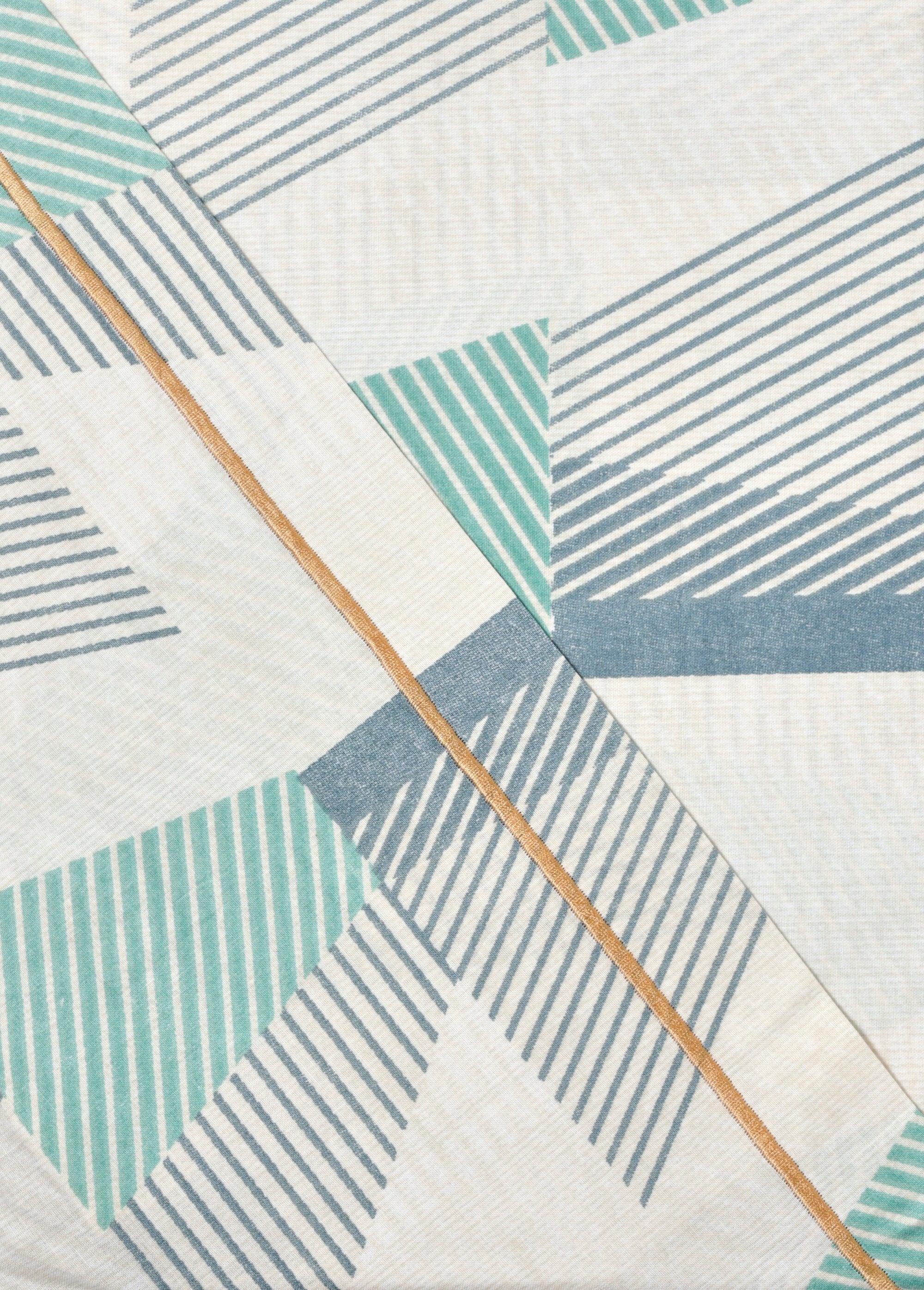 4-delige_bedlinnenset_met_onderlaken,_full_colour_Imprime_bleu_DO1_slim