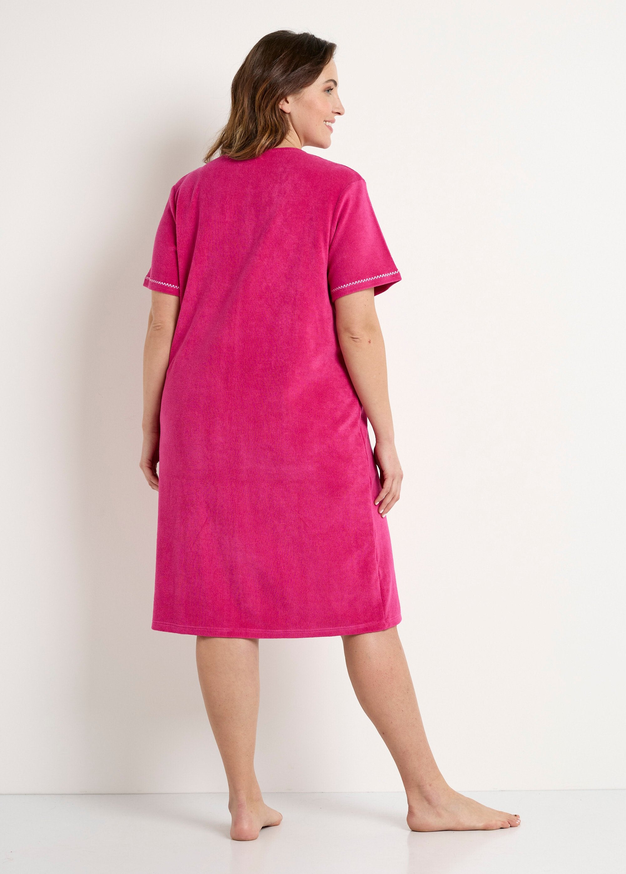 Effen_badjas_van_katoenen_badstof_met_ritssluiting_Rose_DO1_curvy