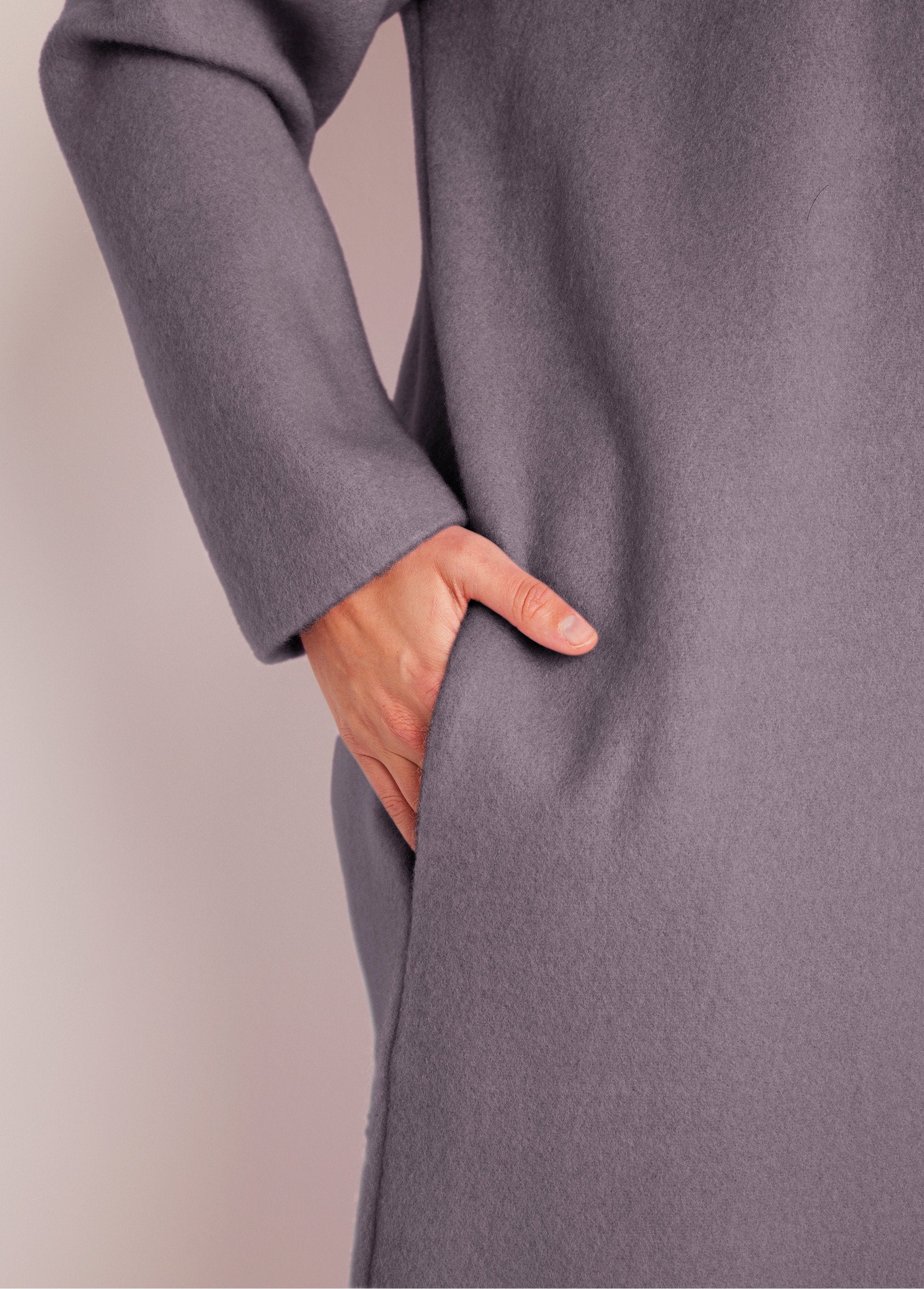 Courtelle_gebreide_badjas_met_rits®_parel_grijs_DE2_curvy