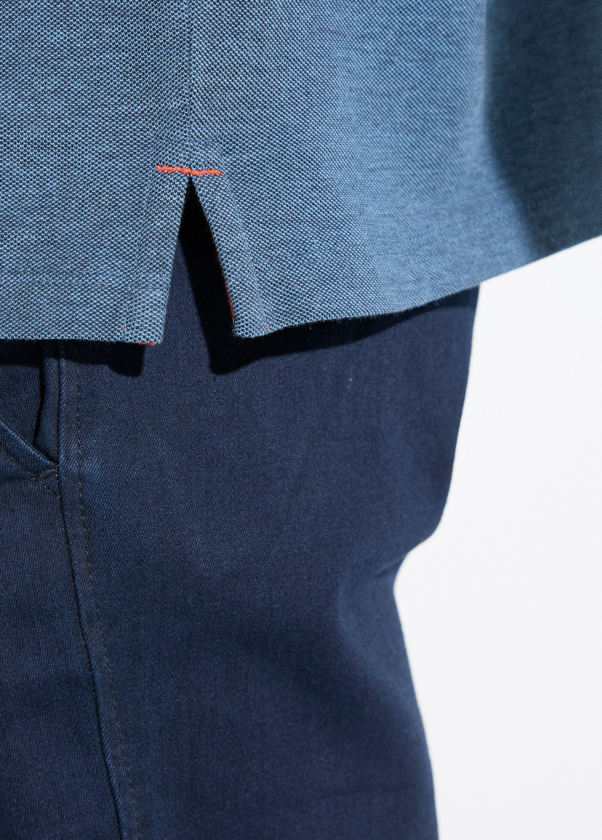 Katoenen_piqué_polo_met_lange_mouwen_Bleu_DE3_slim