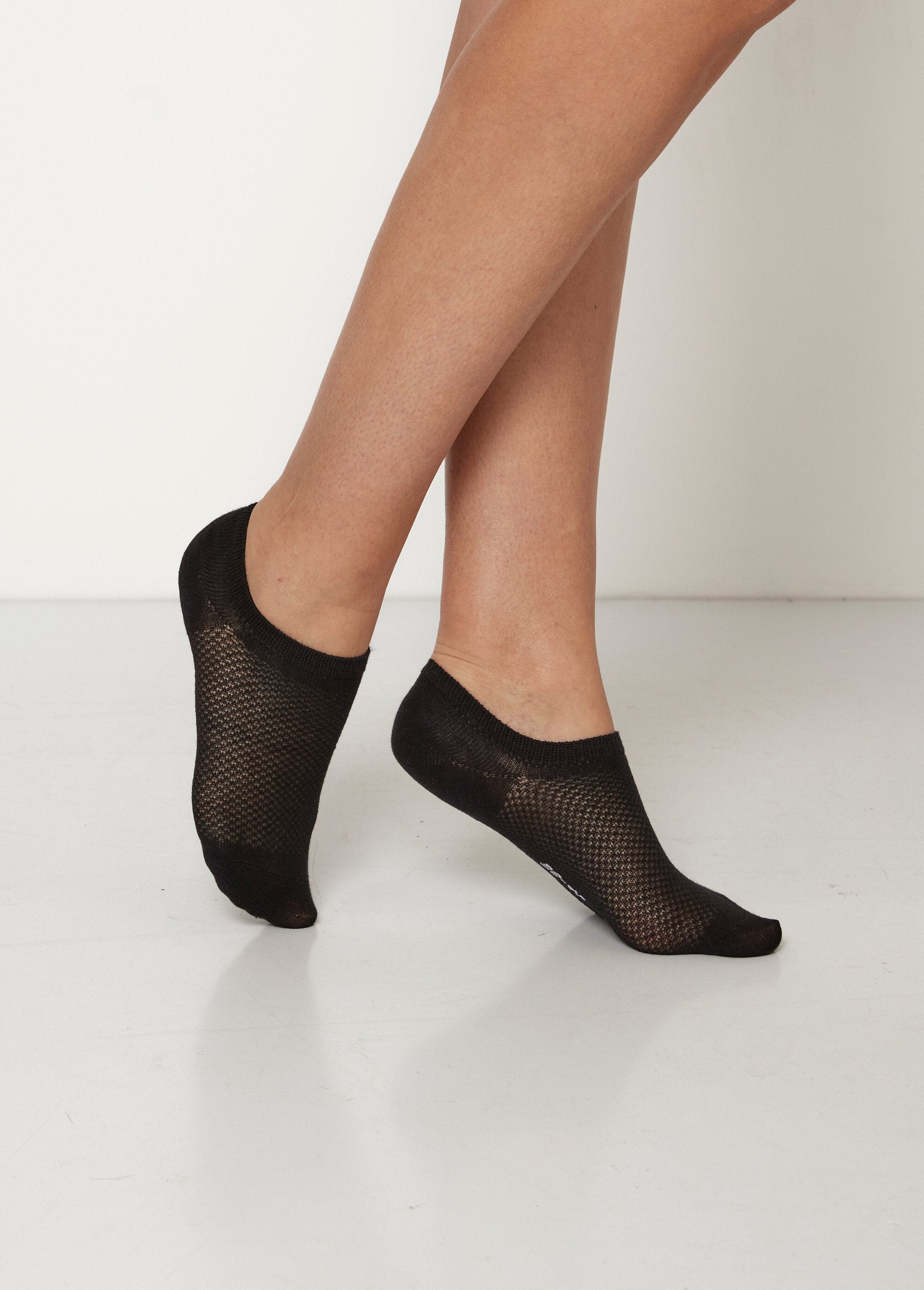 Voornamelijk_katoenen_voetbeschermers_Noir_DE1_slim