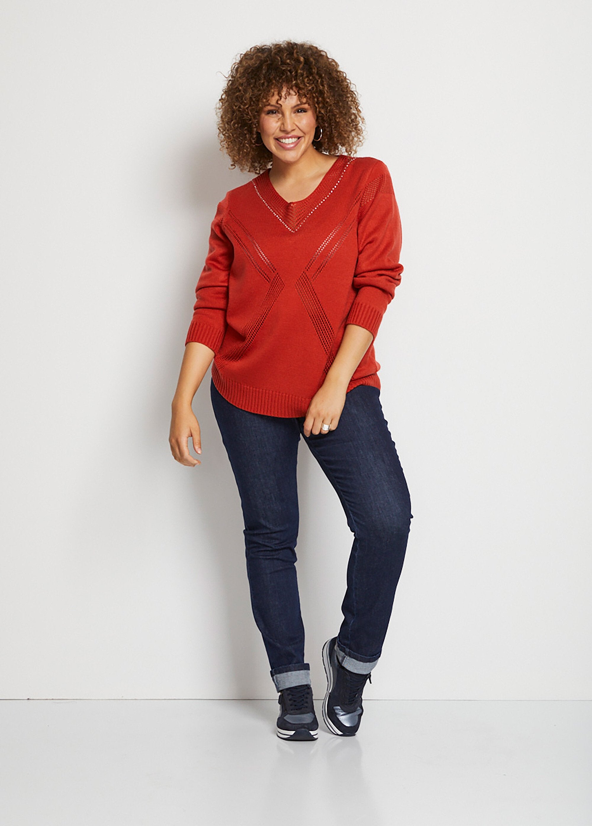 Gebreide_trui_met_V-hals_en_strass-steentjes_Epice_SF1_curvy