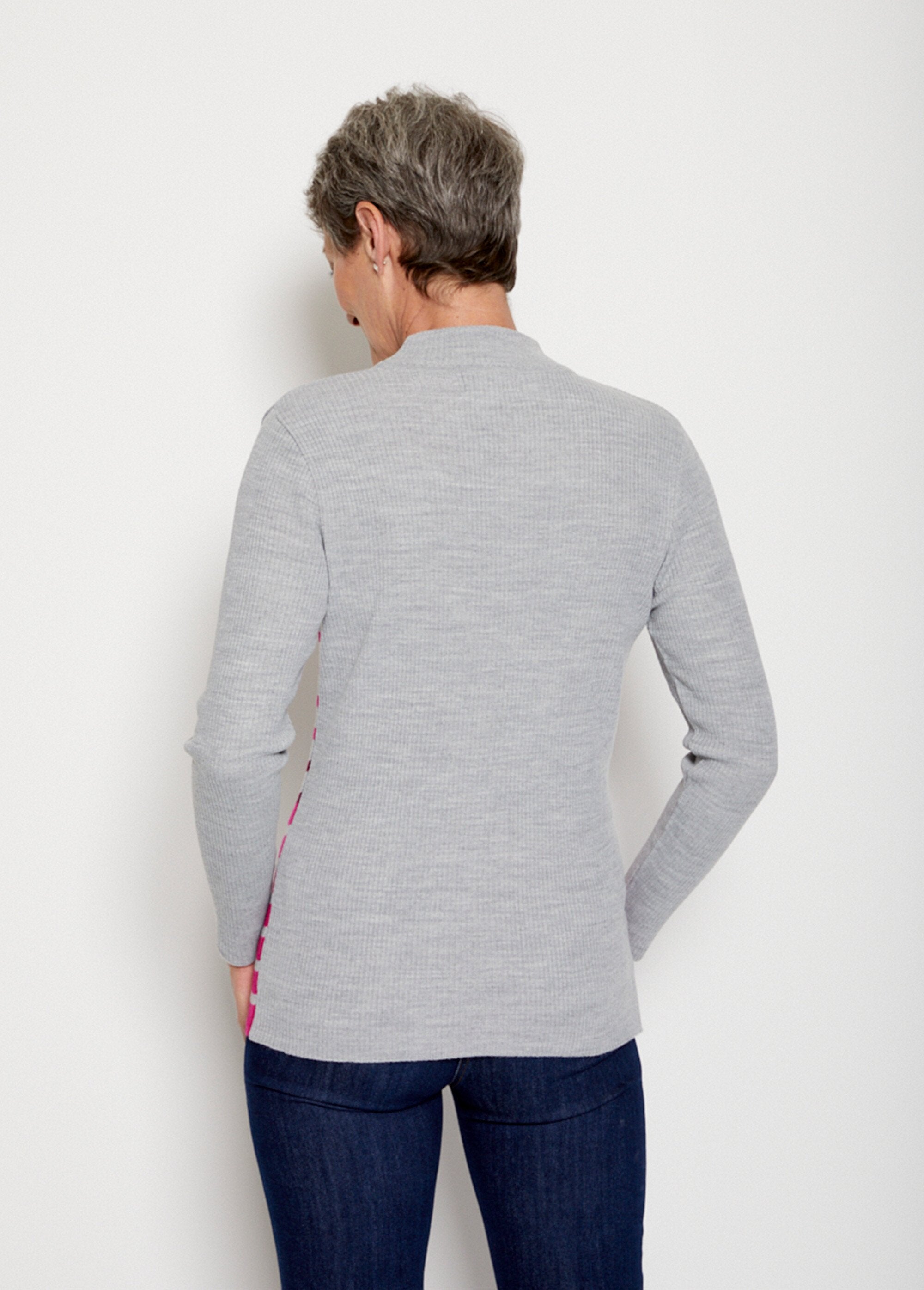 Geribde_trui_met_hoge_hals_Raye_fuchsia_DO1_slim